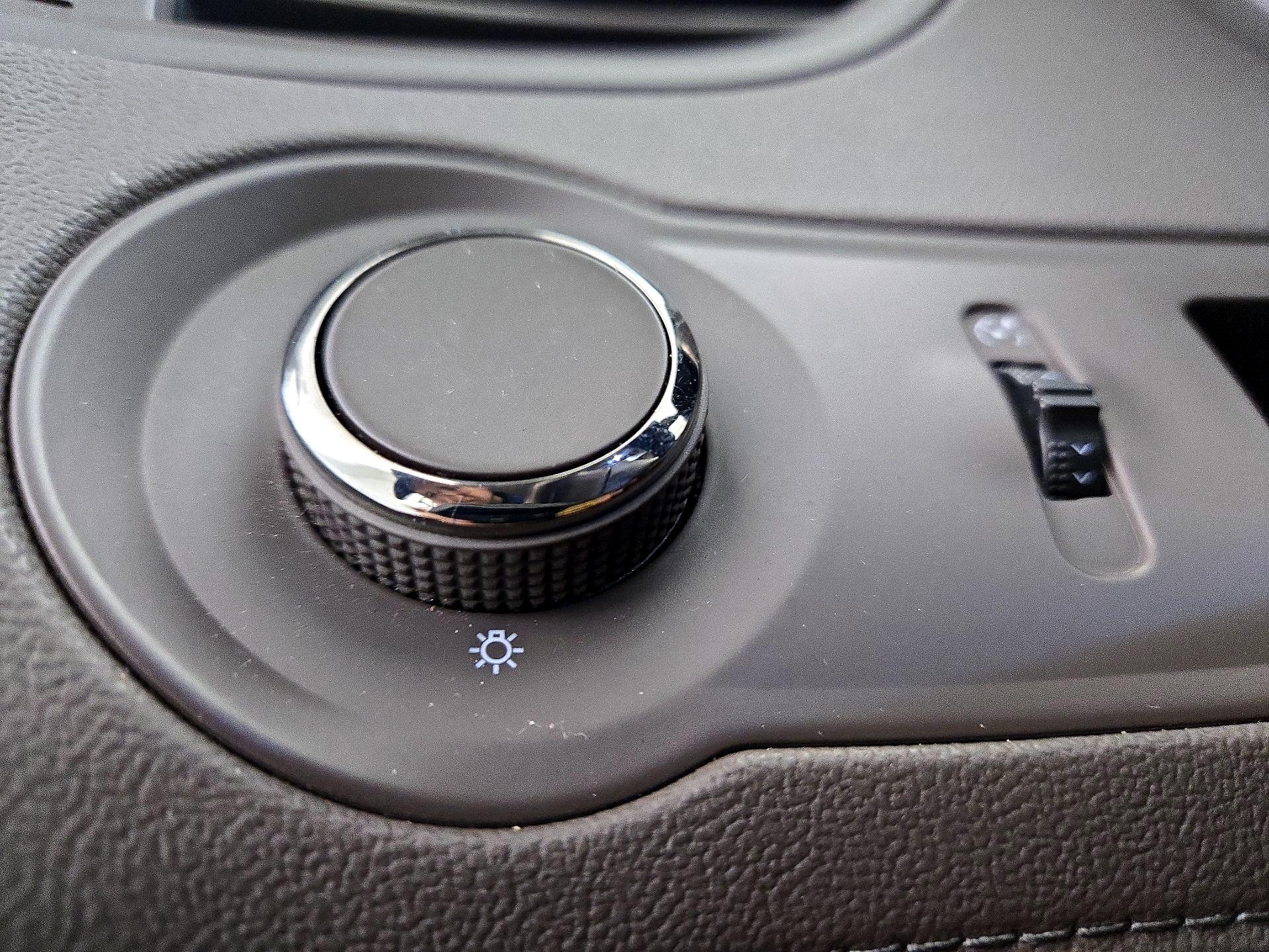 Thumbnail: 2014 Buick LaCrosse - 13