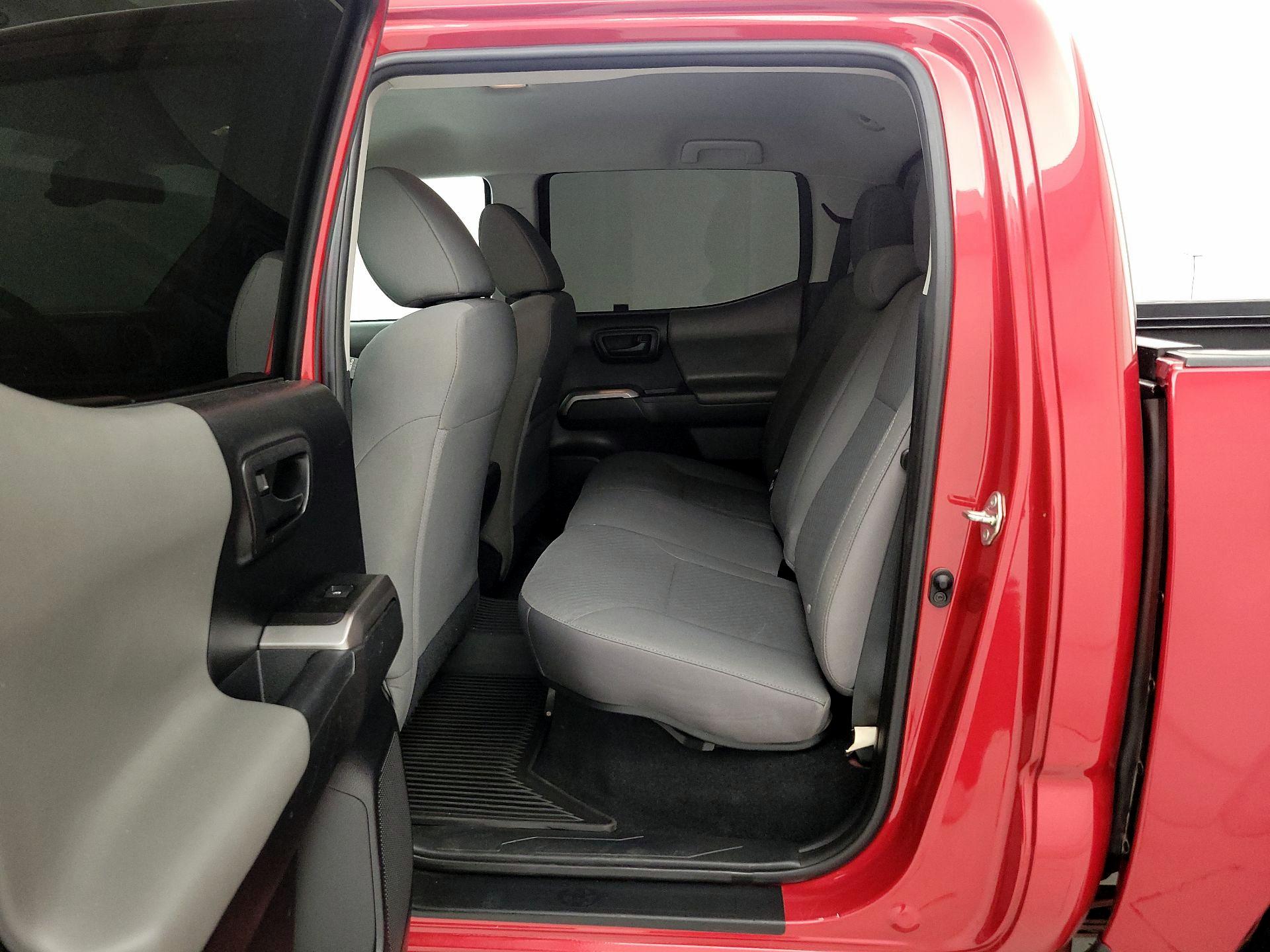 Thumbnail: 2020 Toyota Tacoma - 19