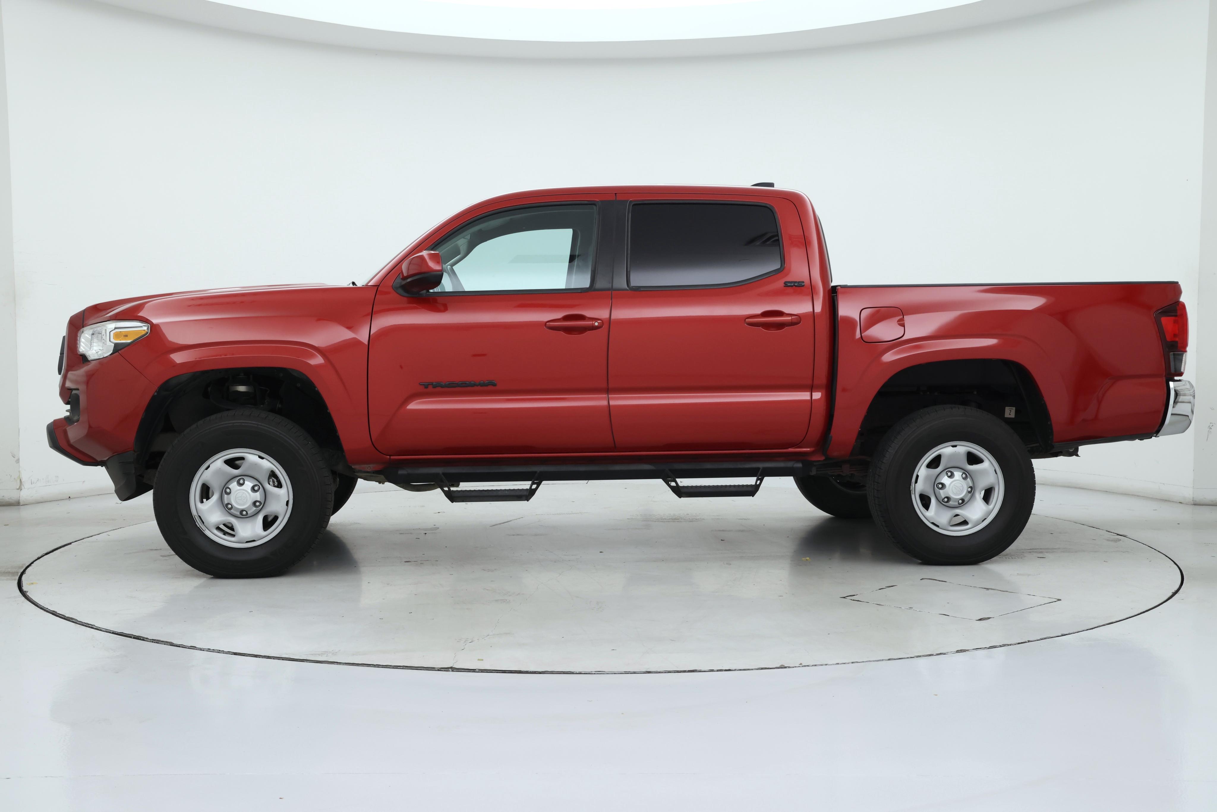 Thumbnail: 2020 Toyota Tacoma - 3