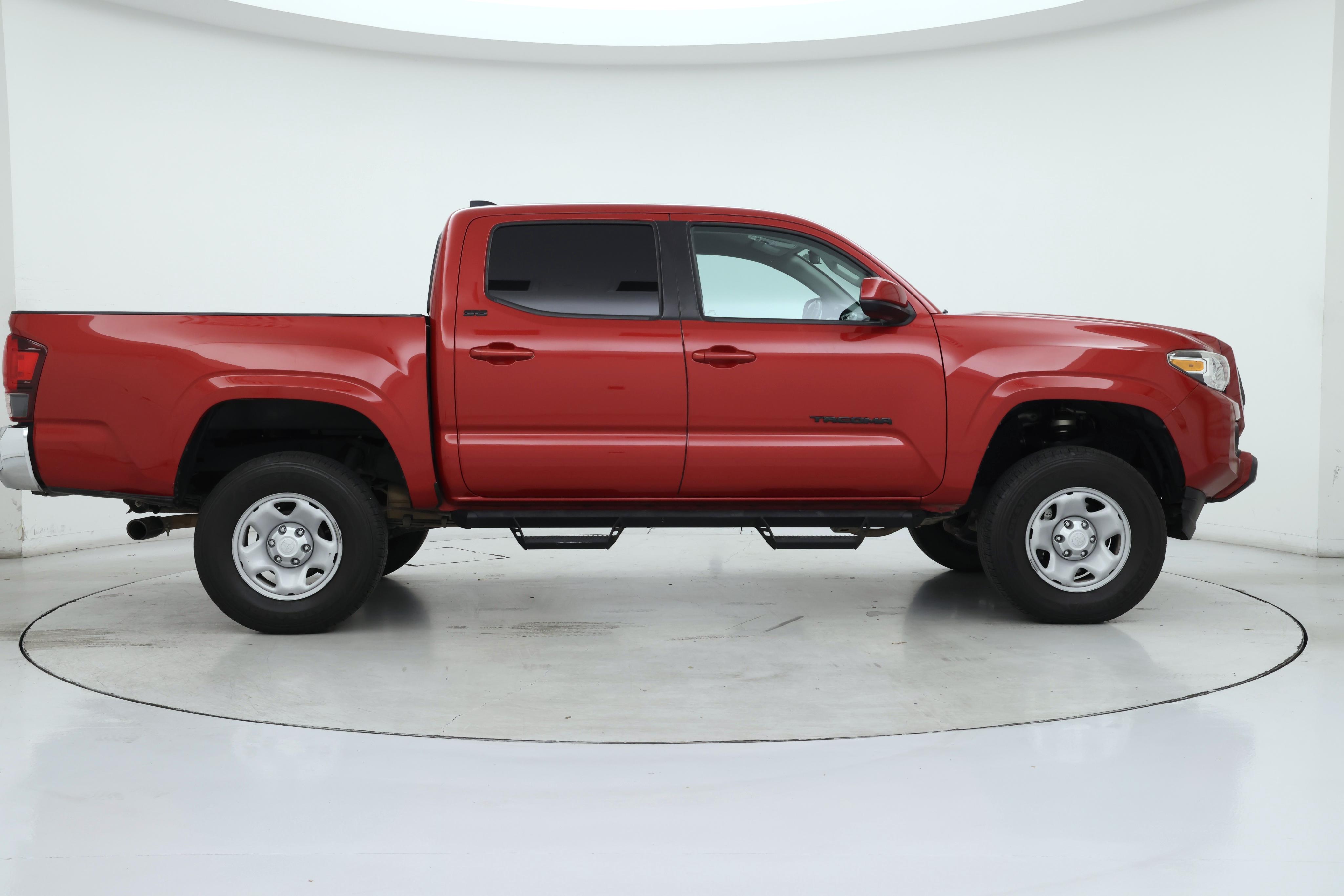 Thumbnail: 2020 Toyota Tacoma - 7