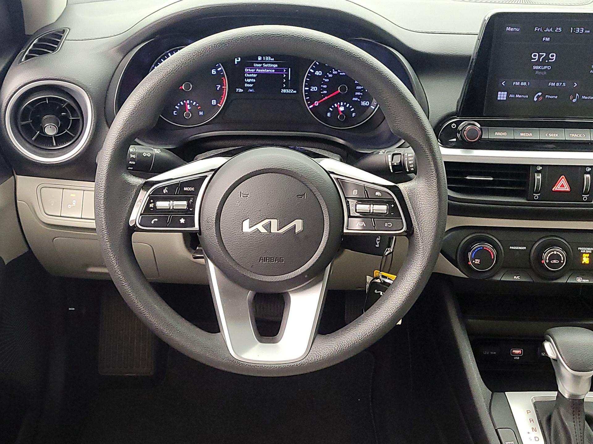 Thumbnail: 2023 Kia Forte - 10