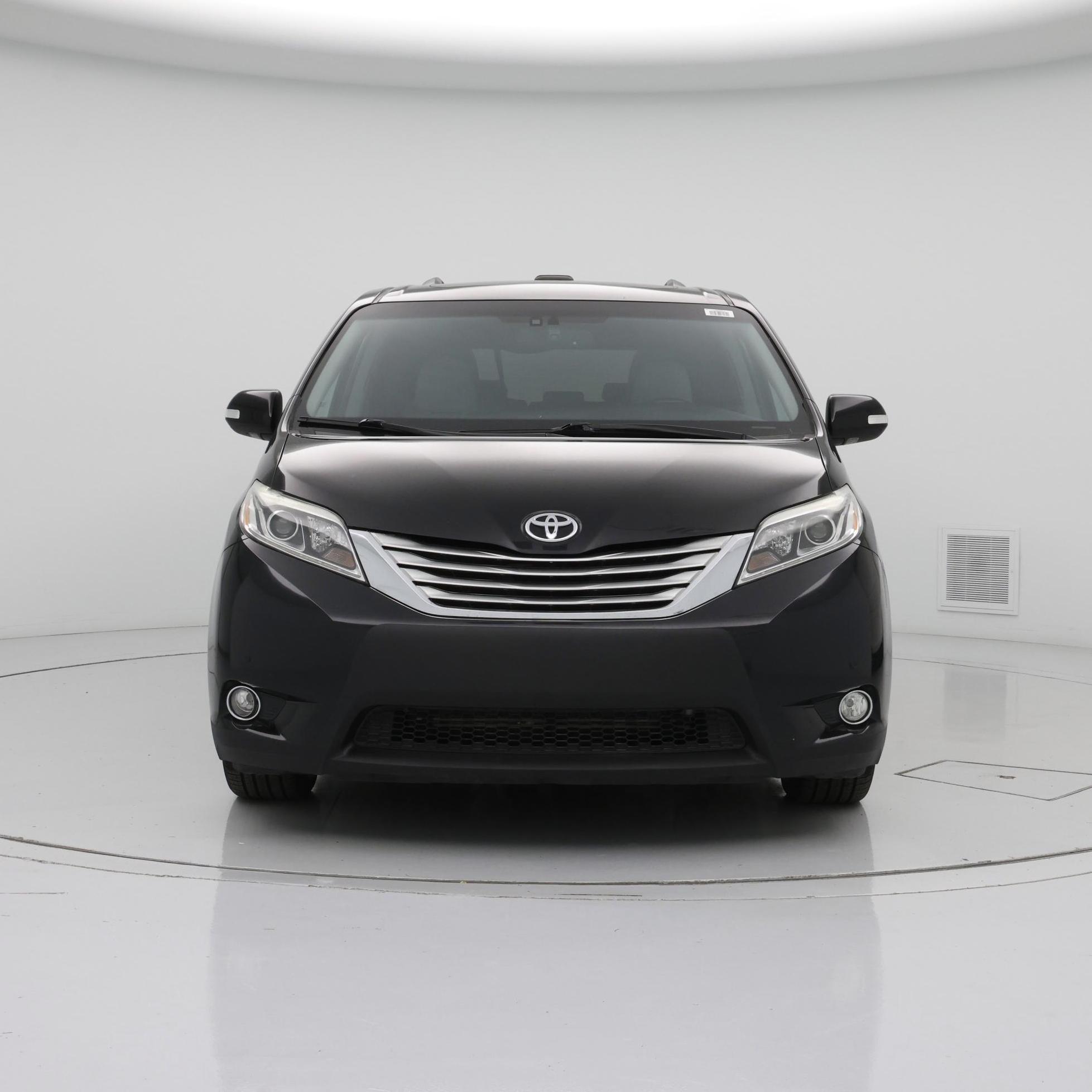 Thumbnail: 2017 Toyota Sienna - 5