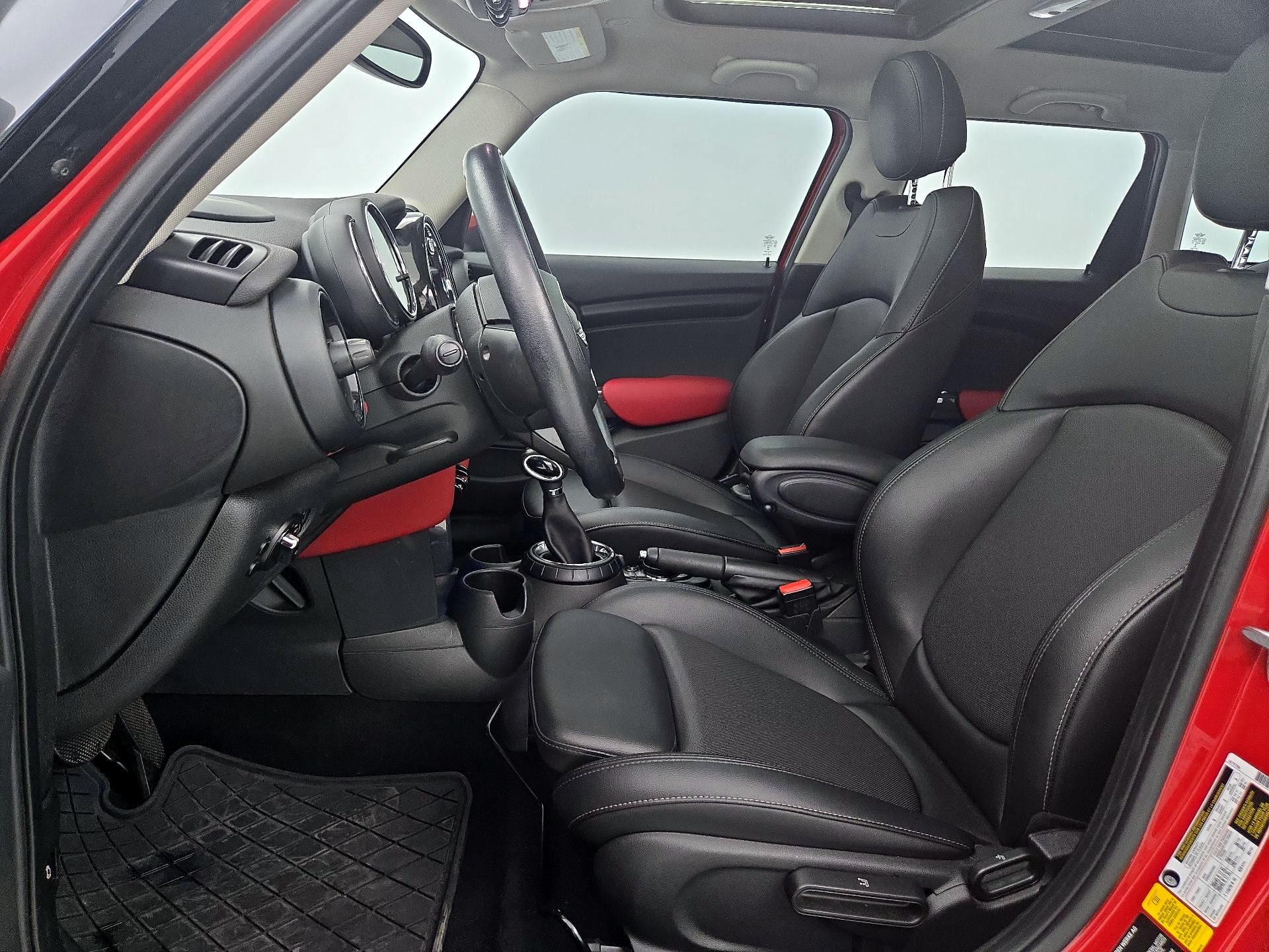 Thumbnail: 2016 MINI Cooper Hardtop - 11