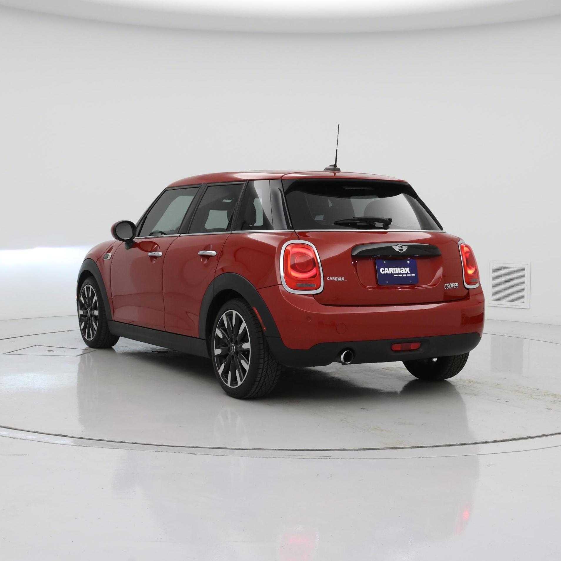 Thumbnail: 2016 MINI Cooper Hardtop - 2