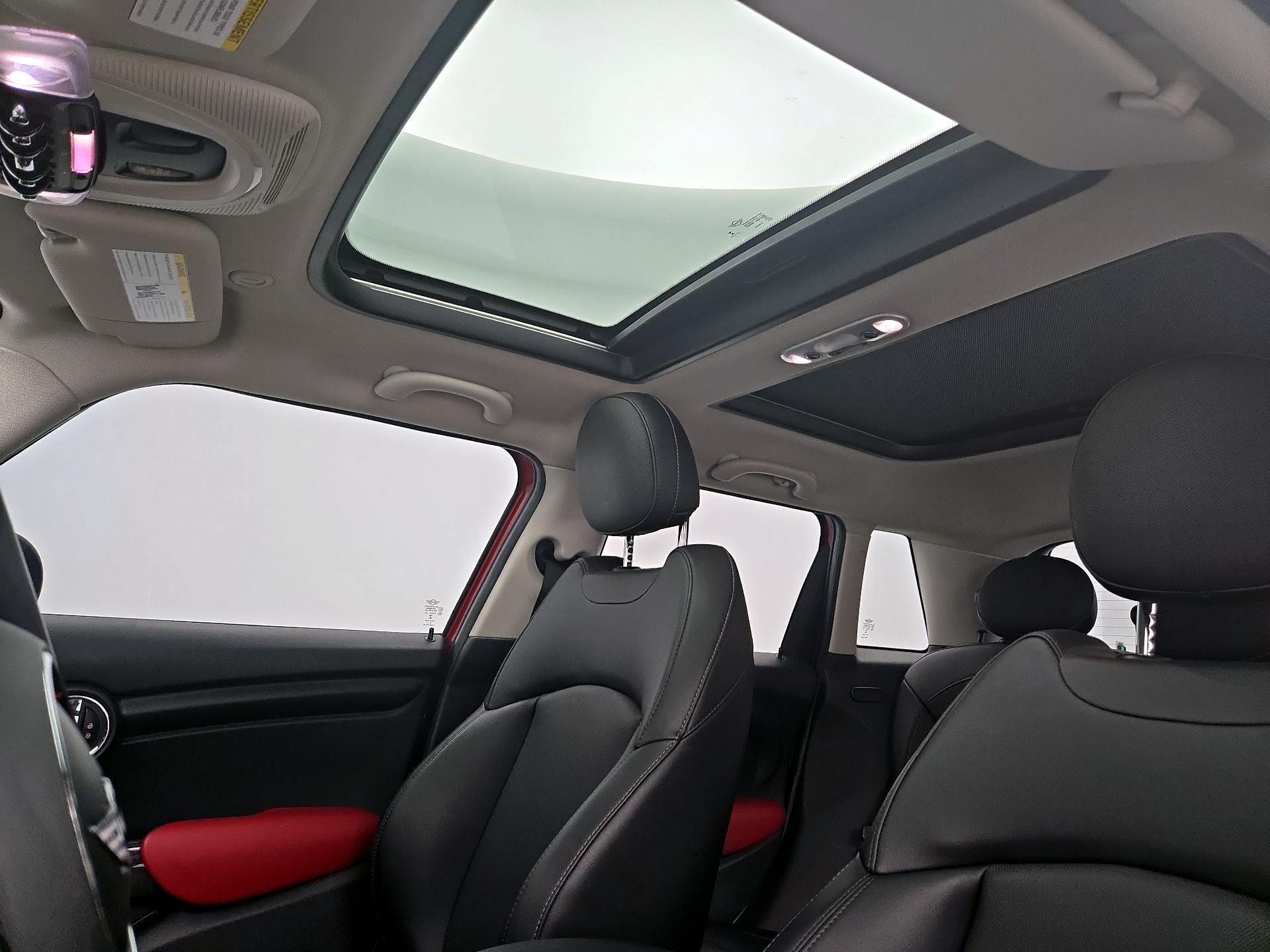 Thumbnail: 2016 MINI Cooper Hardtop - 20