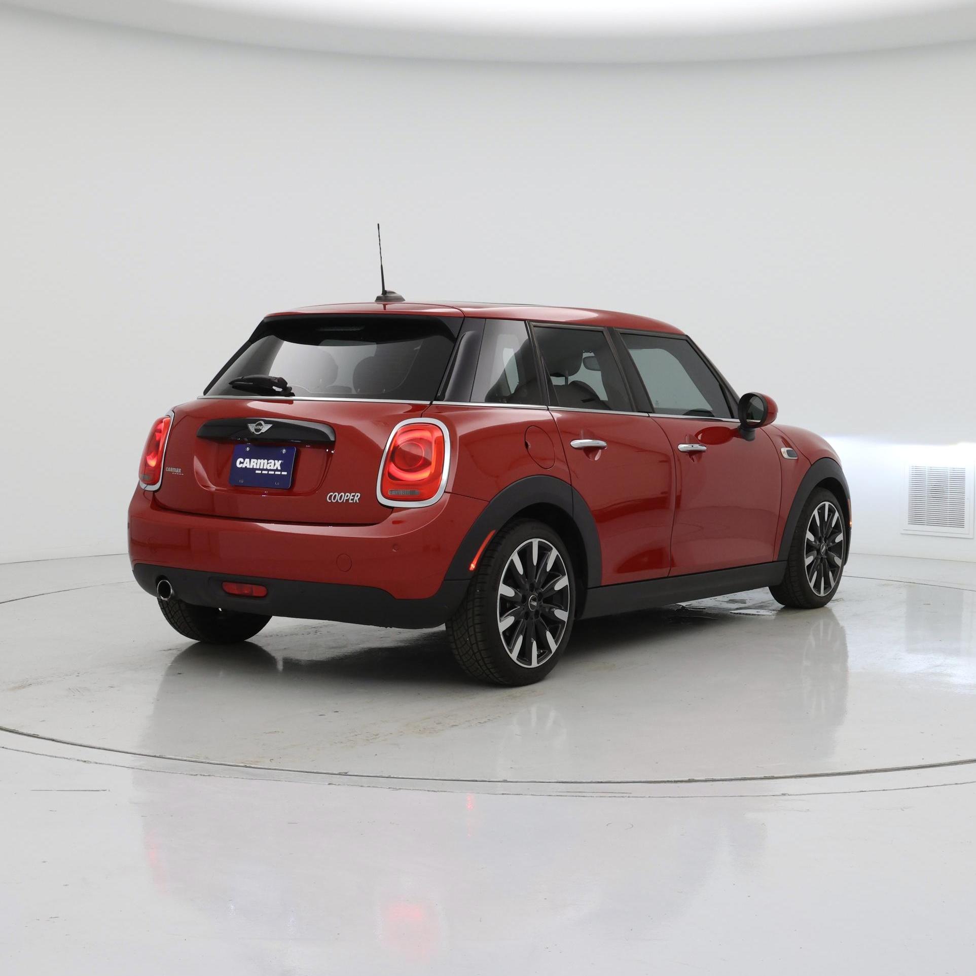 Thumbnail: 2016 MINI Cooper Hardtop - 8