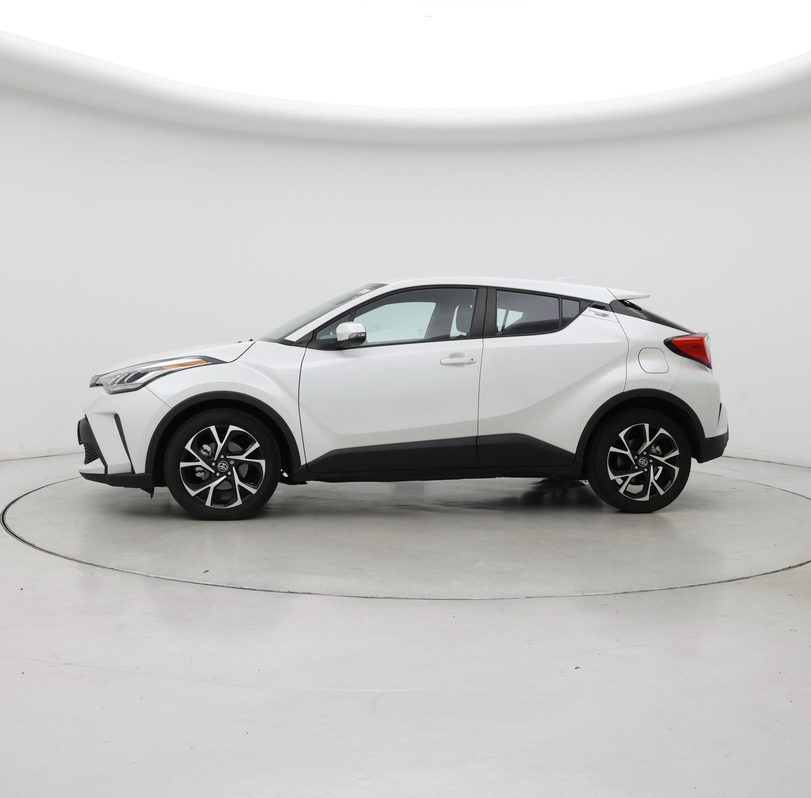 Thumbnail: 2022 Toyota C-HR - 3