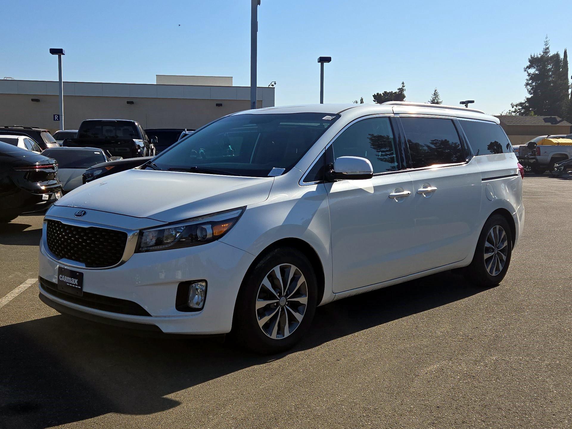 Thumbnail: 2016 Kia Sedona - 3