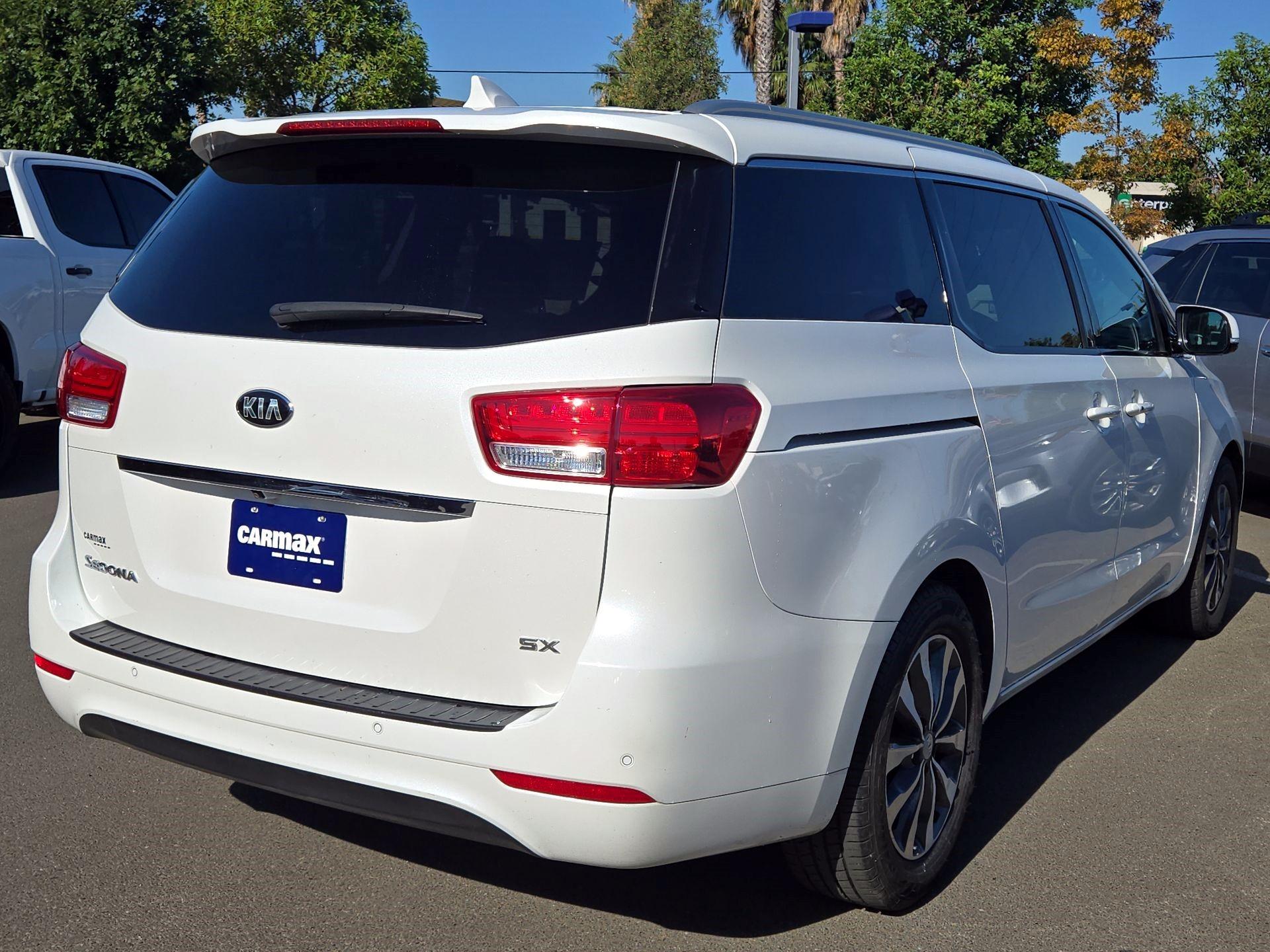 Thumbnail: 2016 Kia Sedona - 5