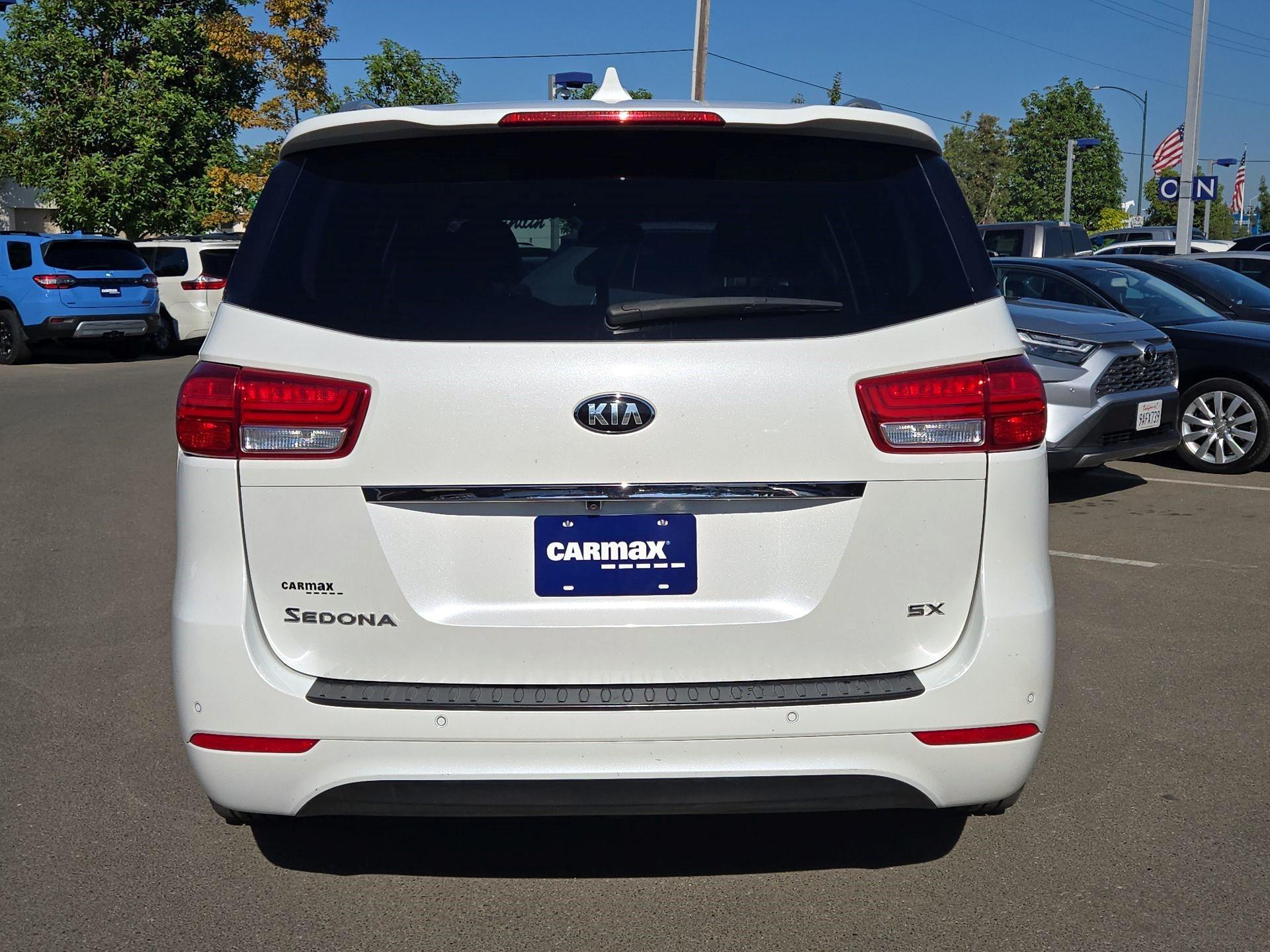 Thumbnail: 2016 Kia Sedona - 6