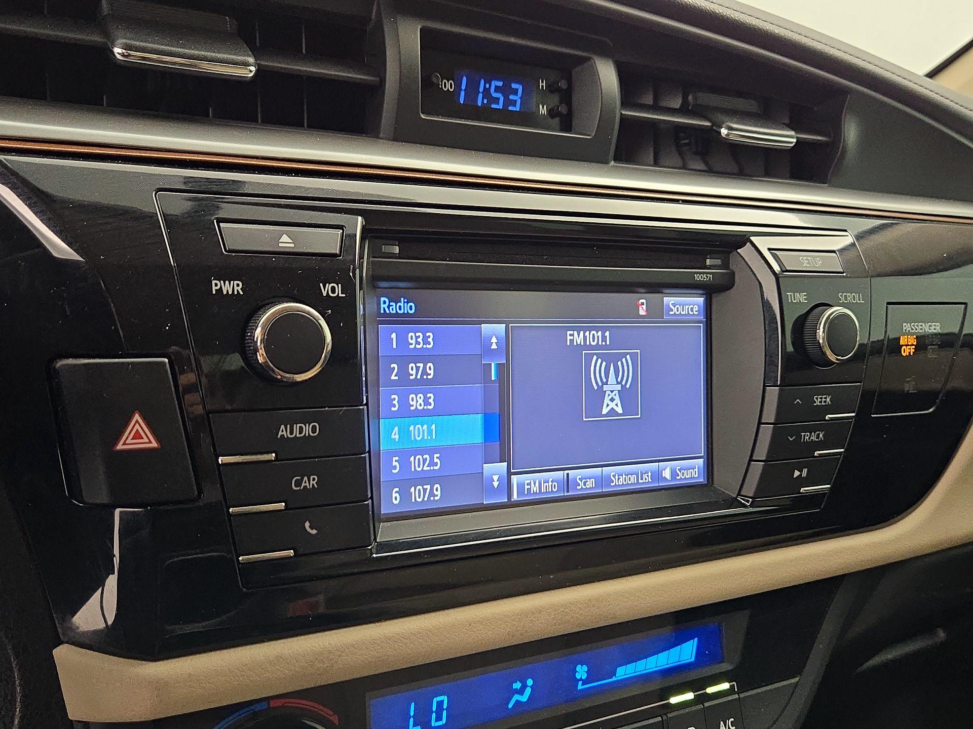 Thumbnail: 2016 Toyota Corolla - 15
