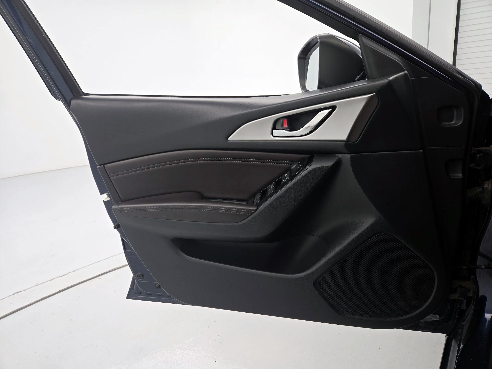 Thumbnail: 2018 Mazda Mazda3 - 12