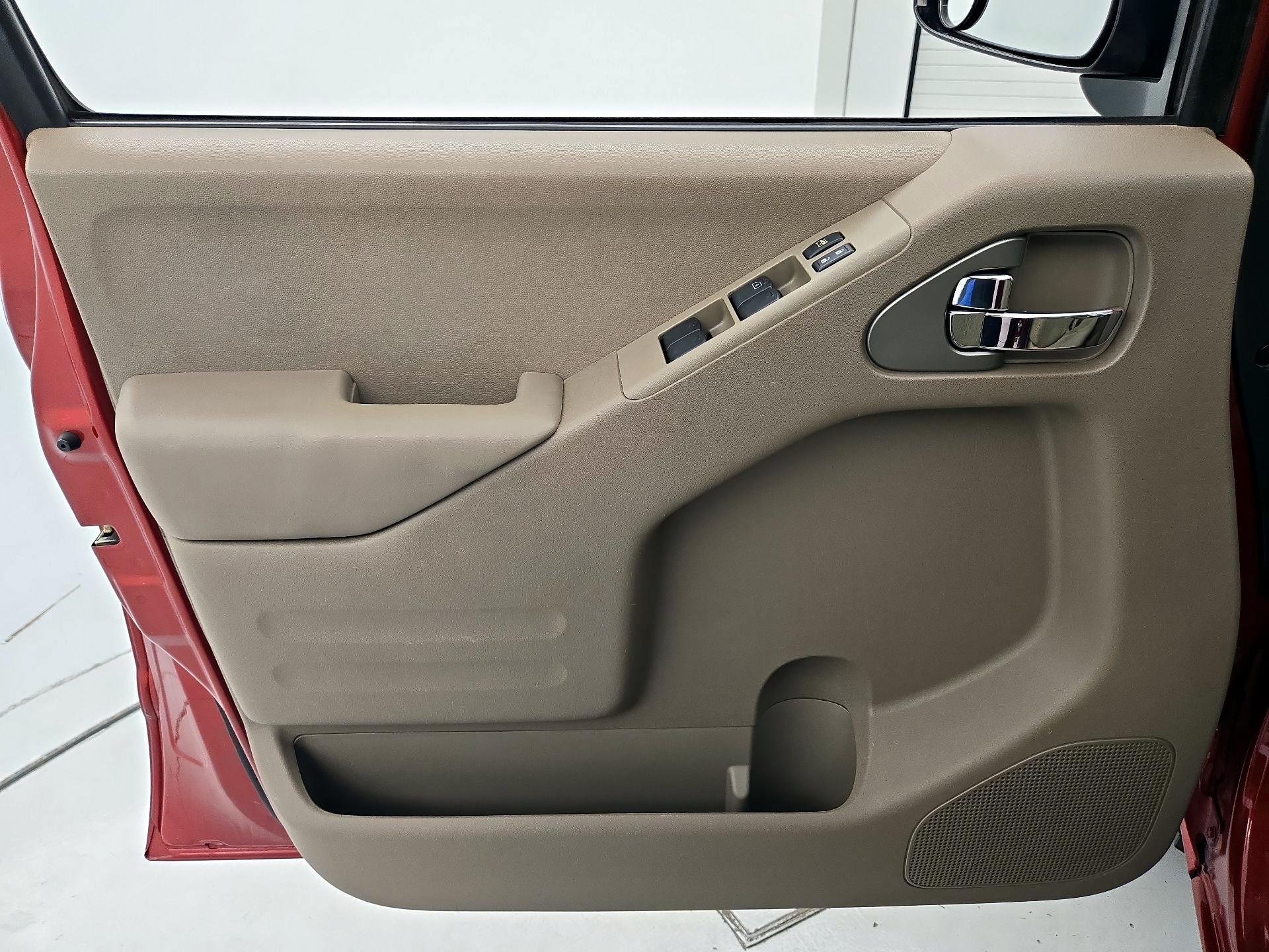 Thumbnail: 2016 Nissan Frontier - 12