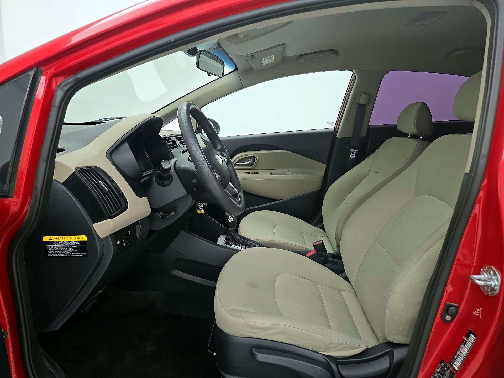 Thumbnail: 2013 Kia Rio5 - 11