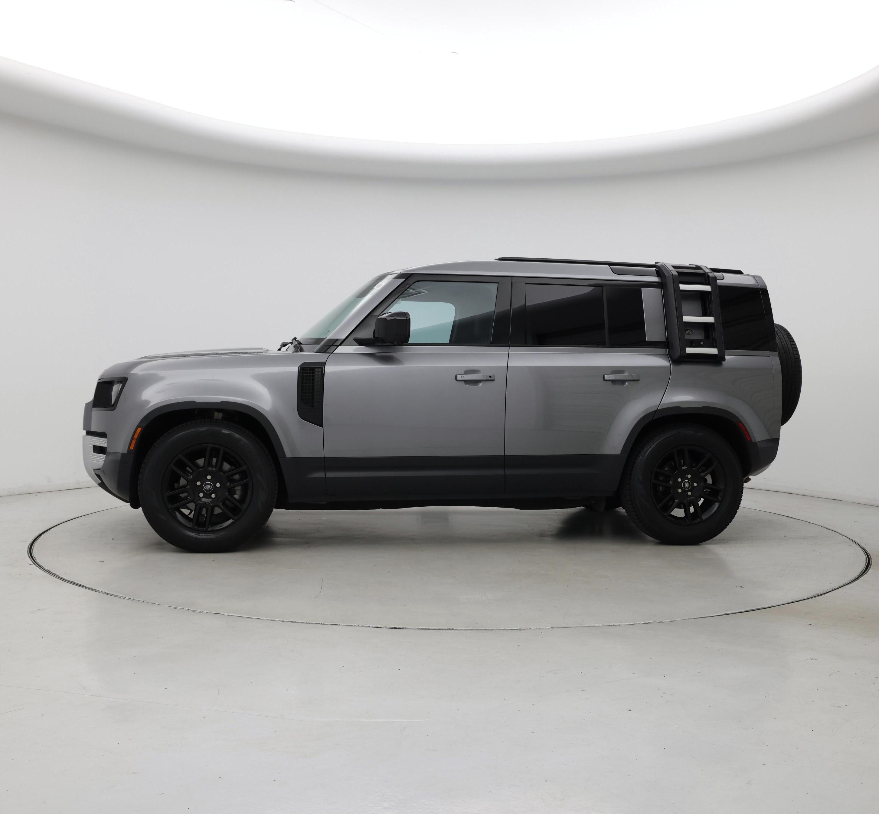 Thumbnail: 2023 Land Rover Defender - 3