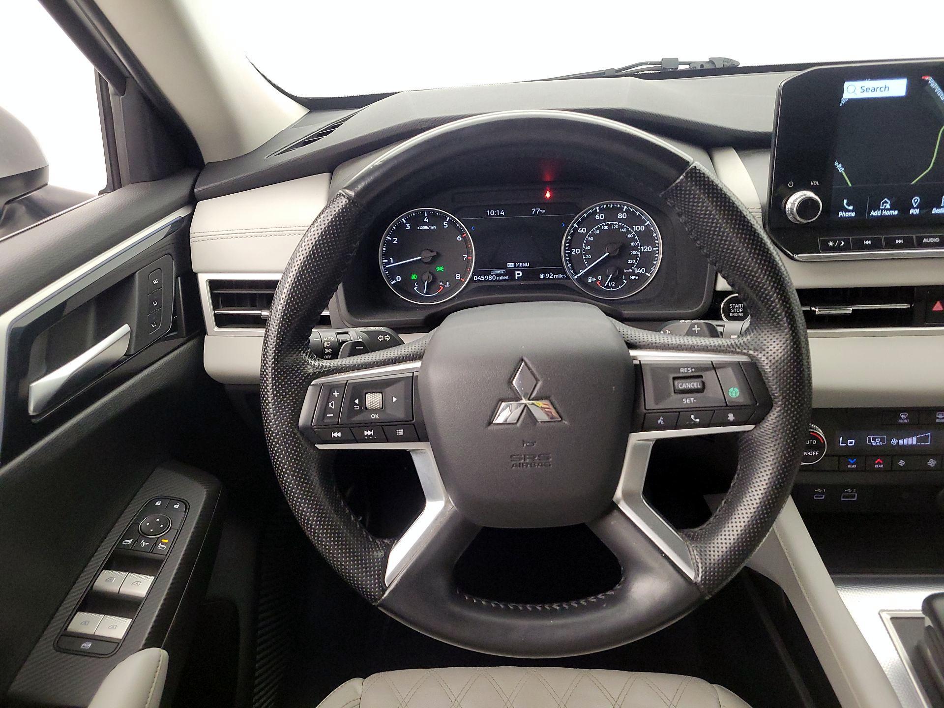 Thumbnail: 2022 Mitsubishi Outlander - 10