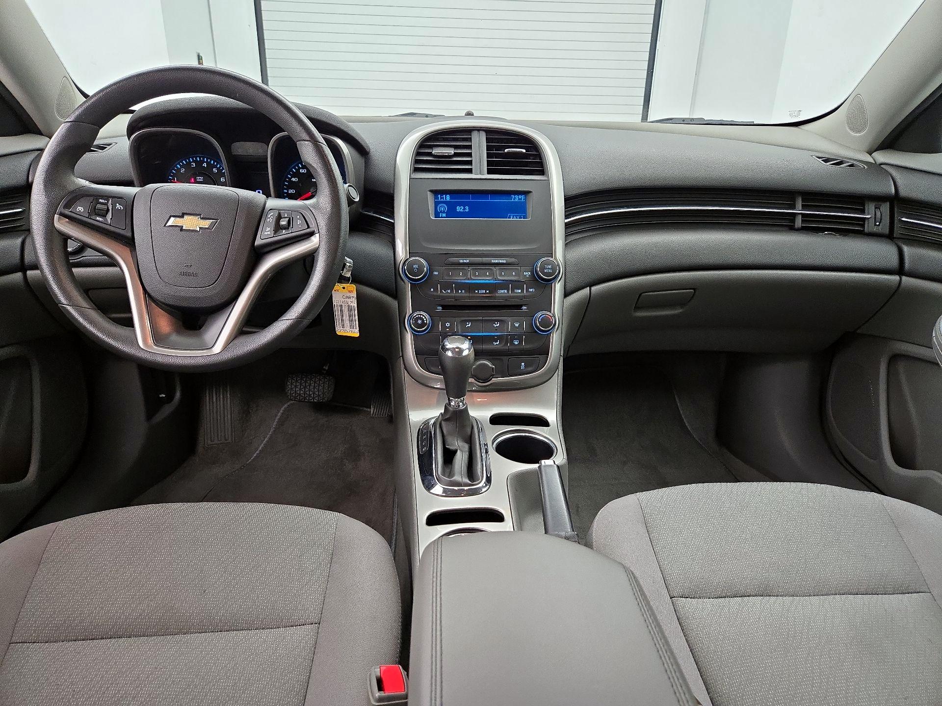 Thumbnail: 2015 Chevrolet Malibu - 9