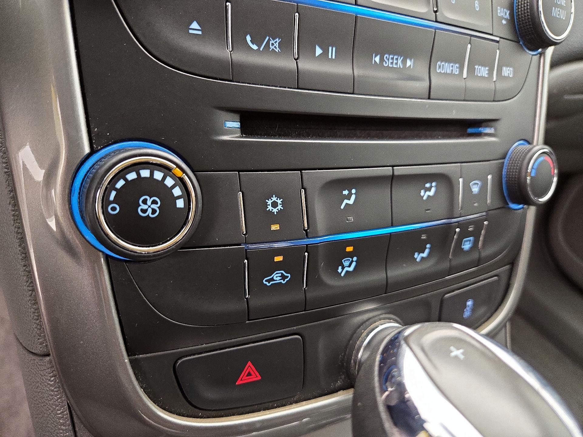 Thumbnail: 2015 Chevrolet Malibu - 15