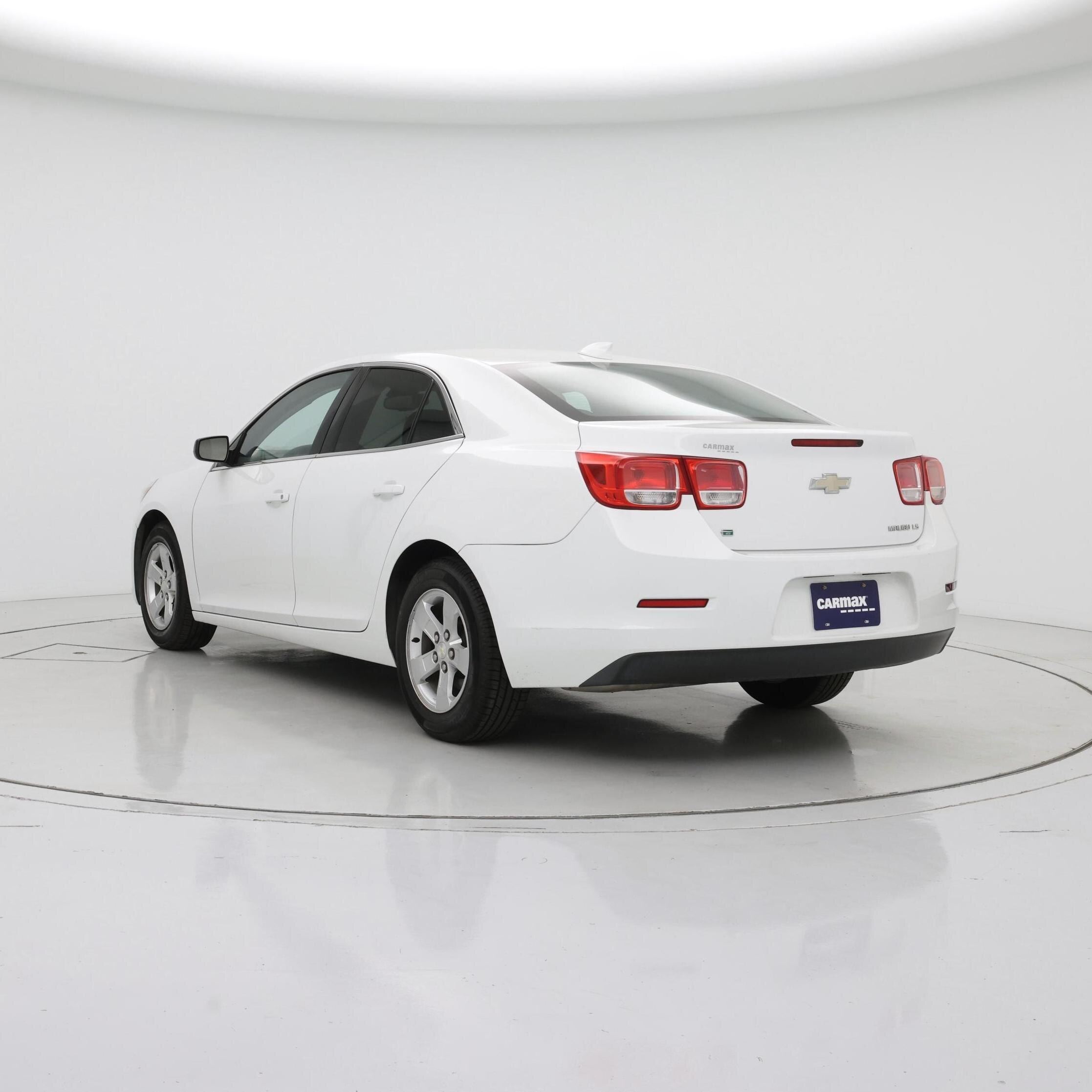 Thumbnail: 2015 Chevrolet Malibu - 2