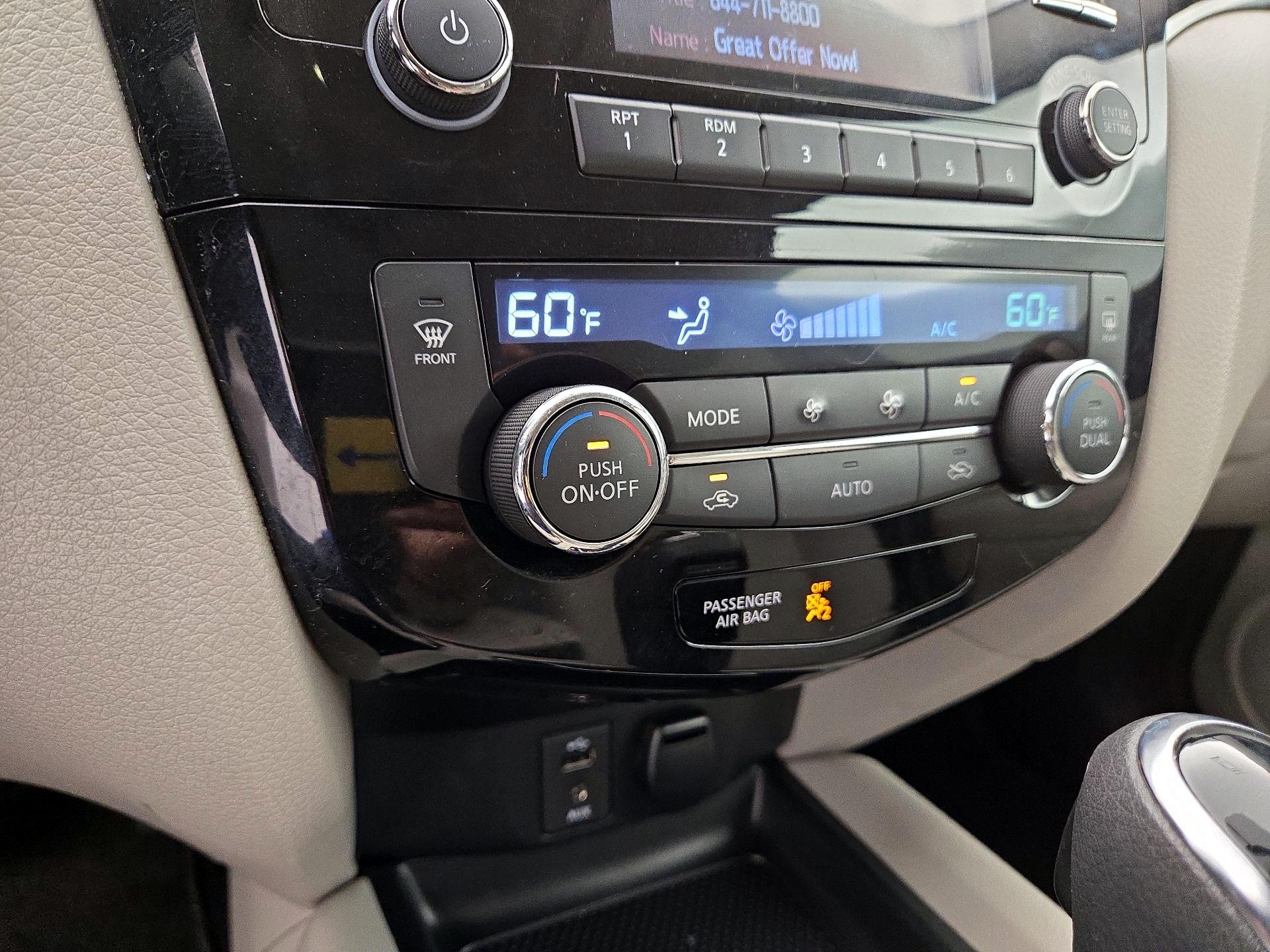 Thumbnail: 2018 Nissan Rogue Sport - 16