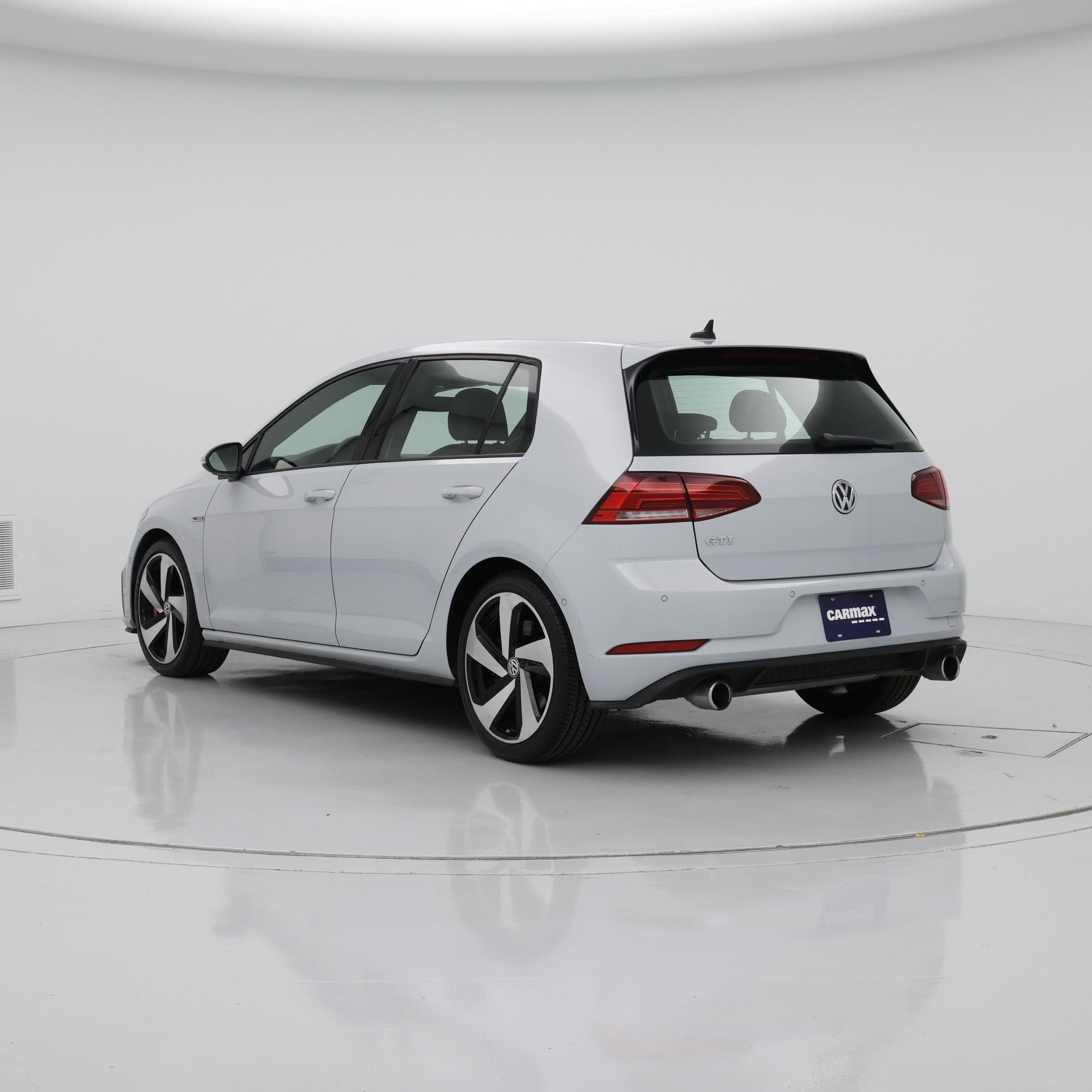 Thumbnail: 2018 Volkswagen Golf - 2