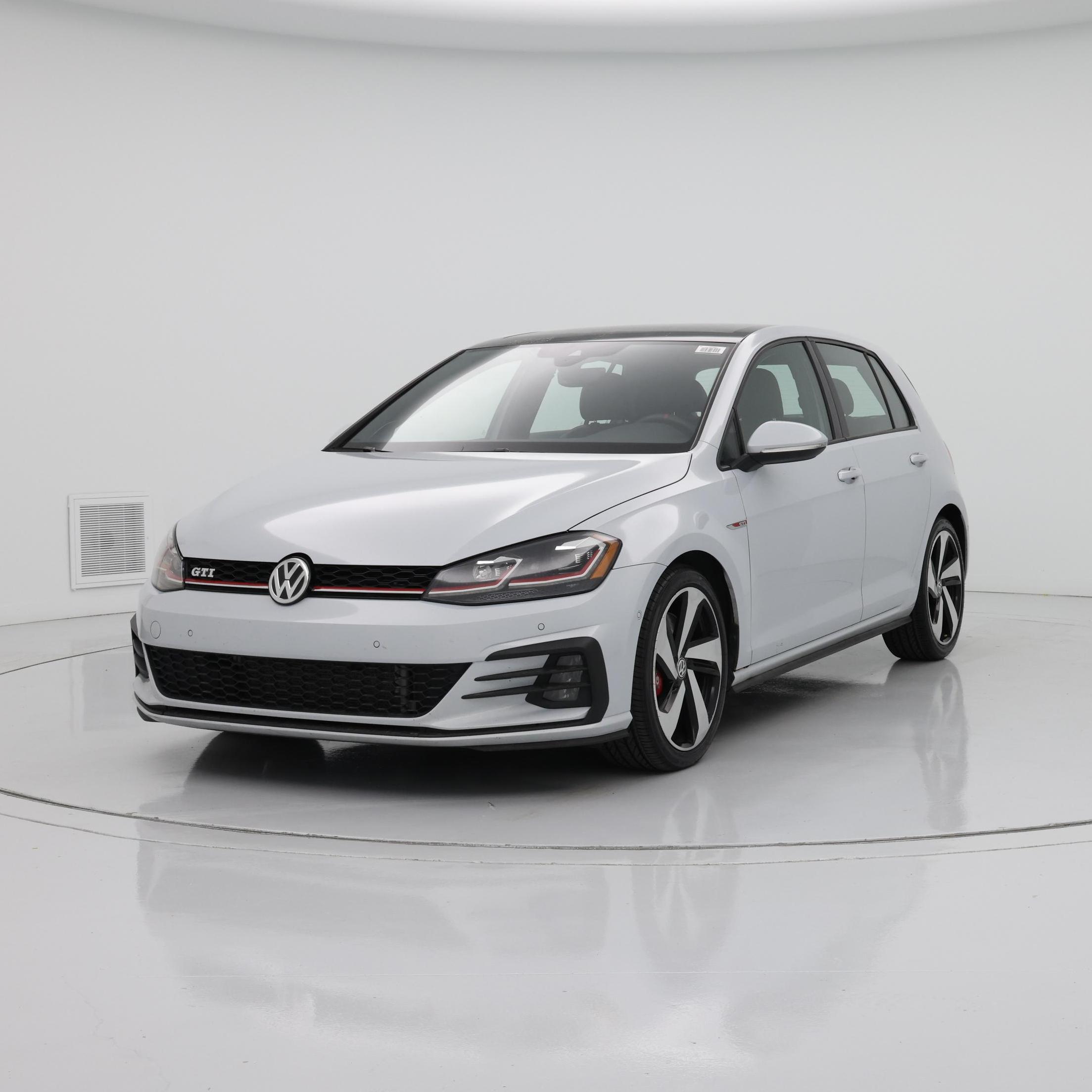 Thumbnail: 2018 Volkswagen Golf - 4