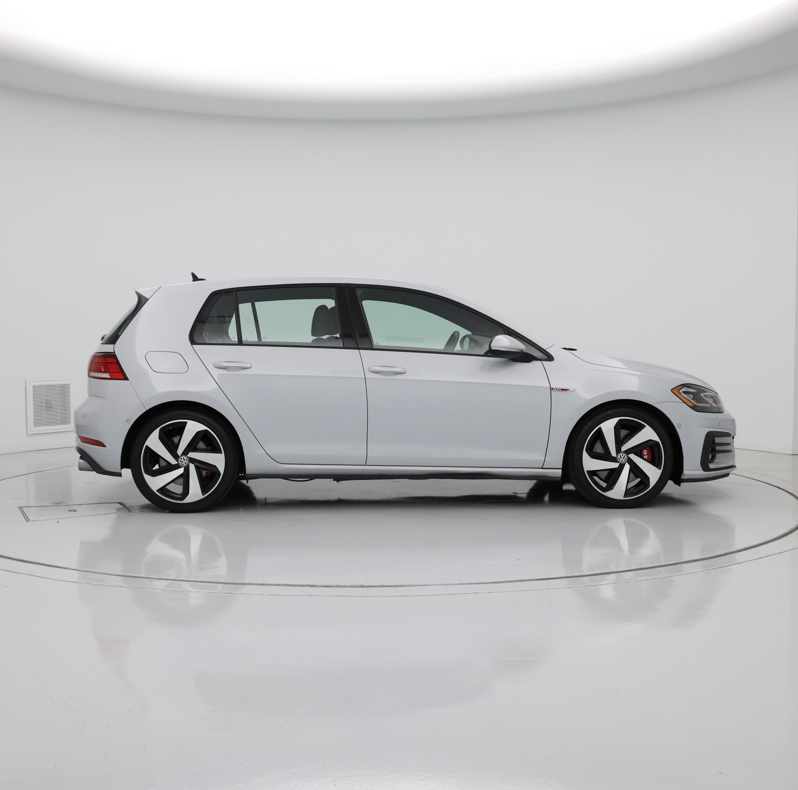 Thumbnail: 2018 Volkswagen Golf - 7