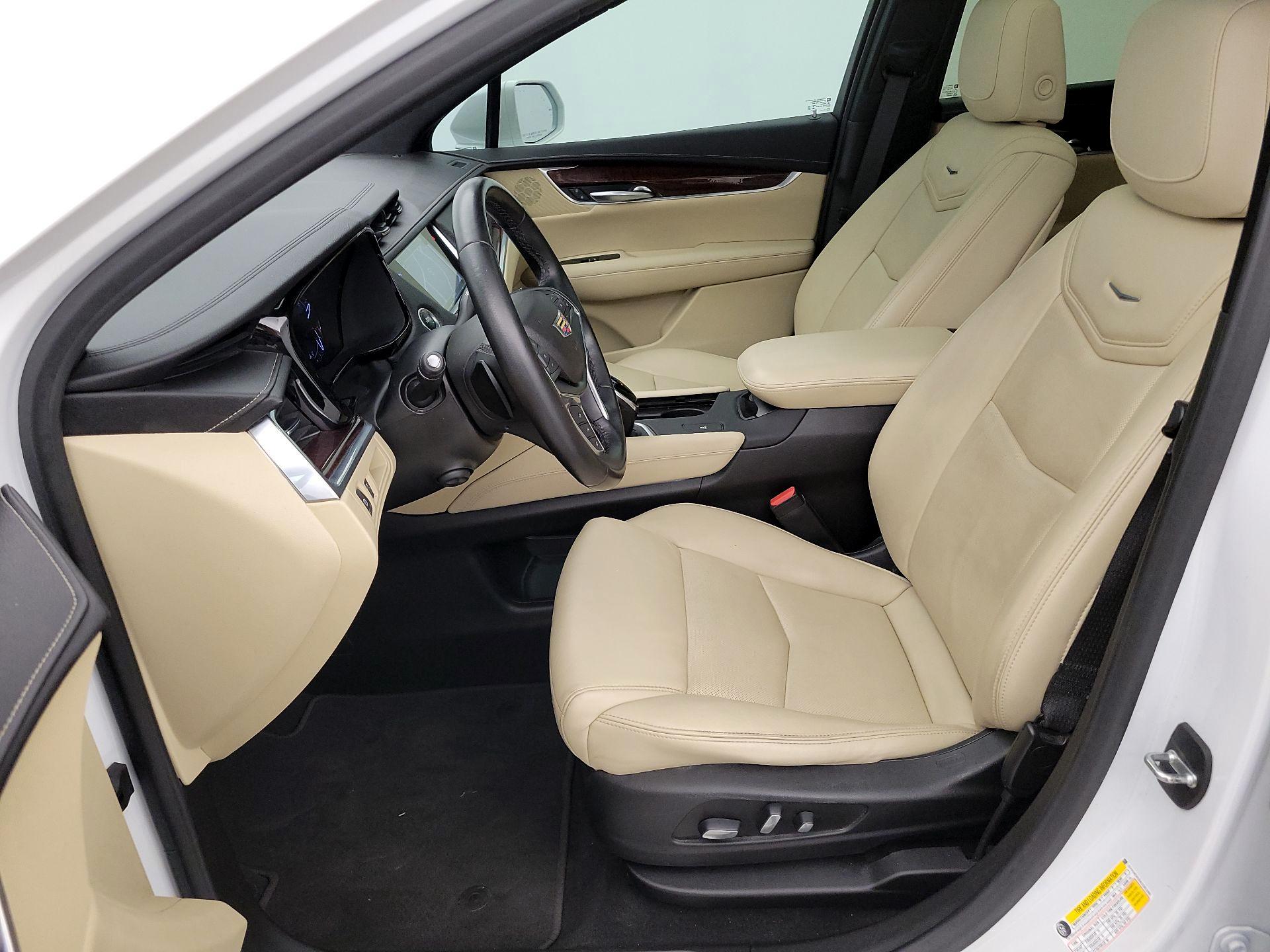 Thumbnail: 2019 Cadillac XT5 - 11