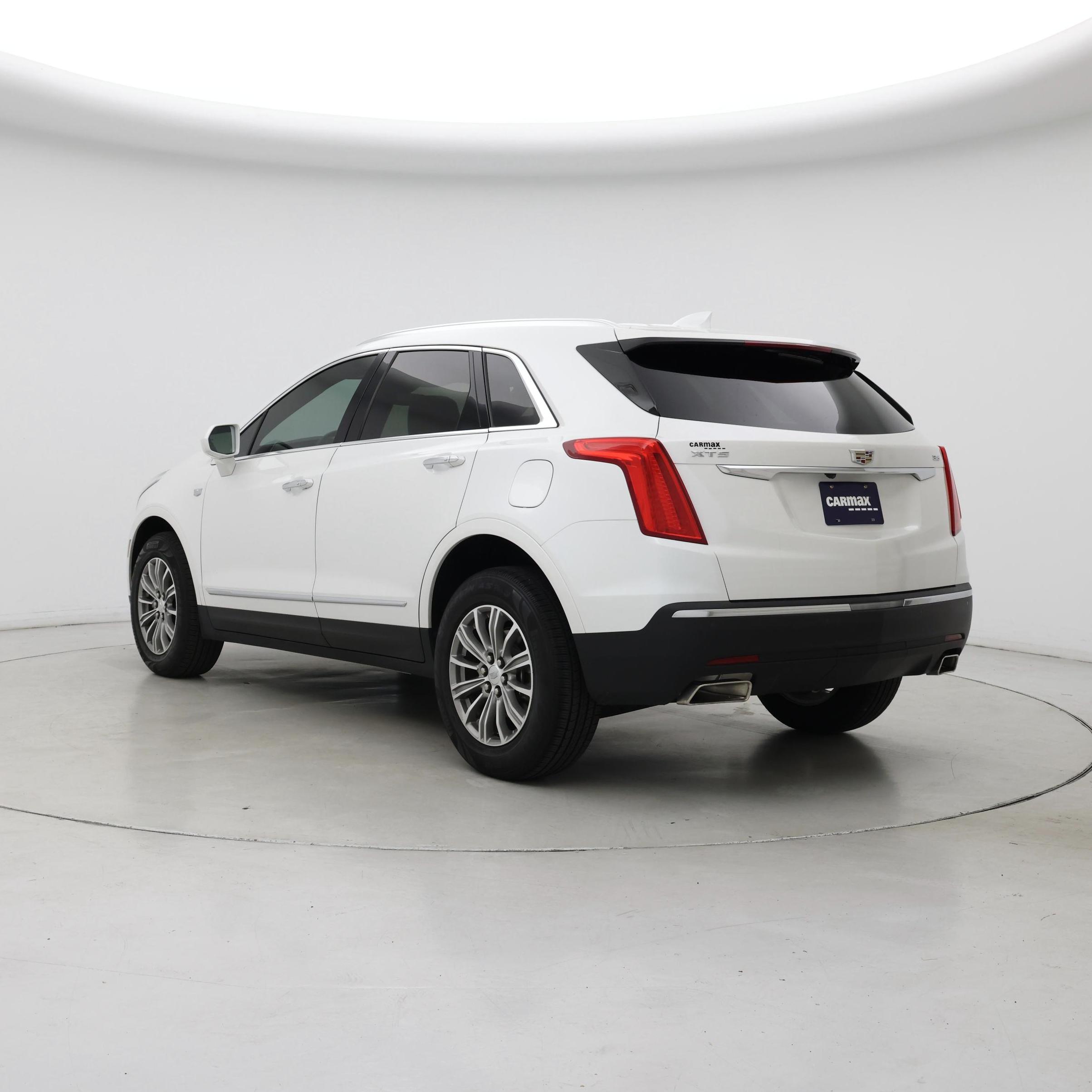 Thumbnail: 2019 Cadillac XT5 - 2