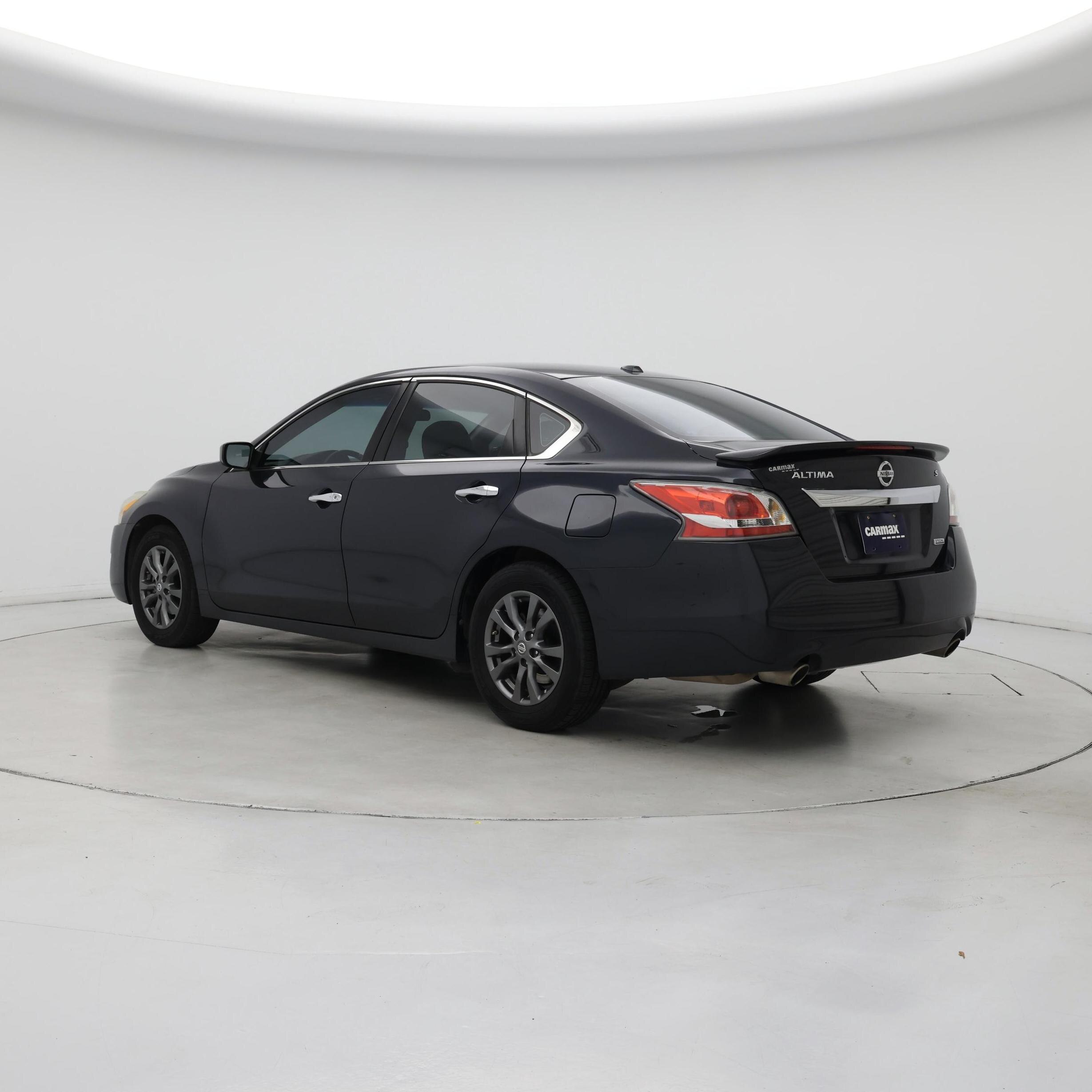 Thumbnail: 2015 Nissan Altima - 2