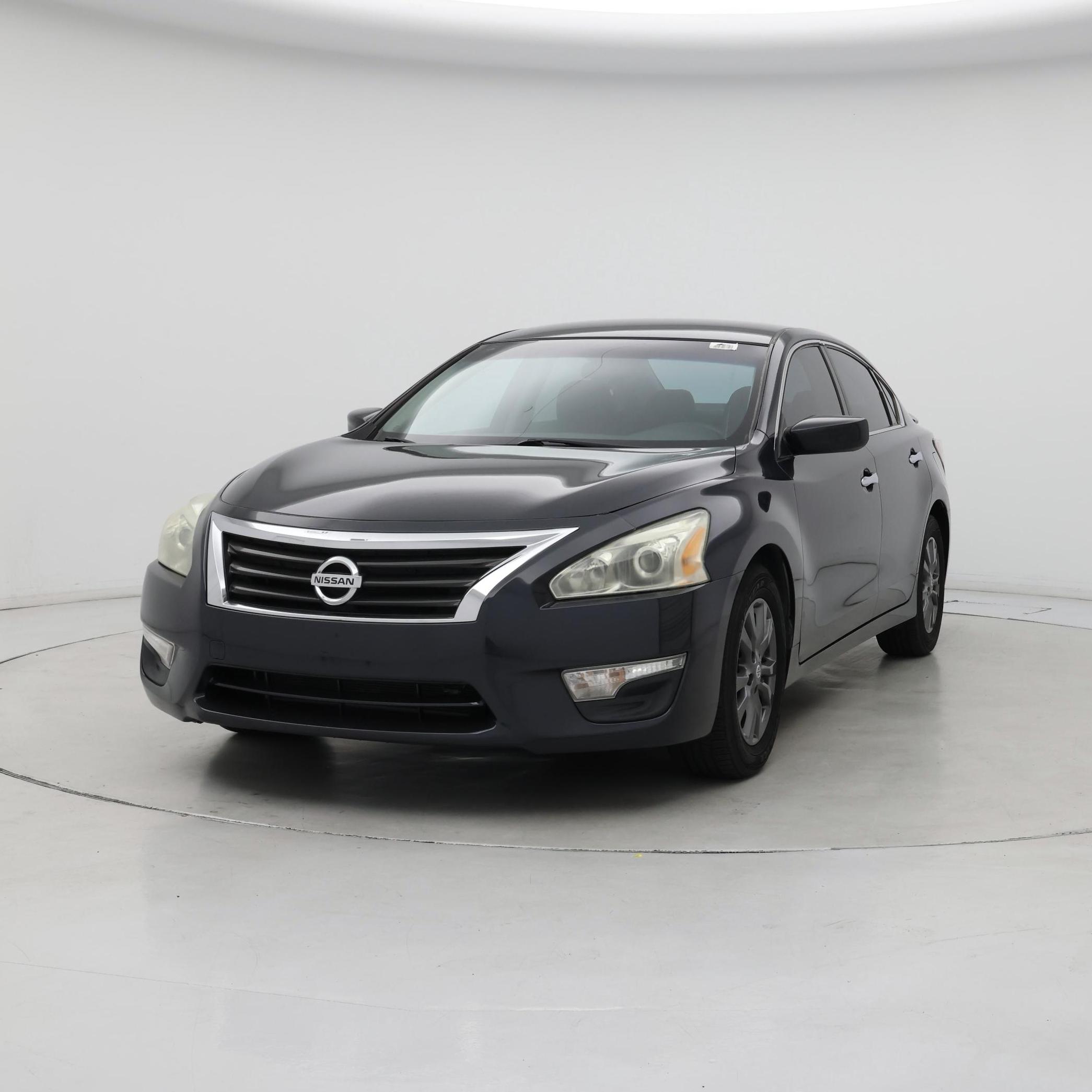 Thumbnail: 2015 Nissan Altima - 4