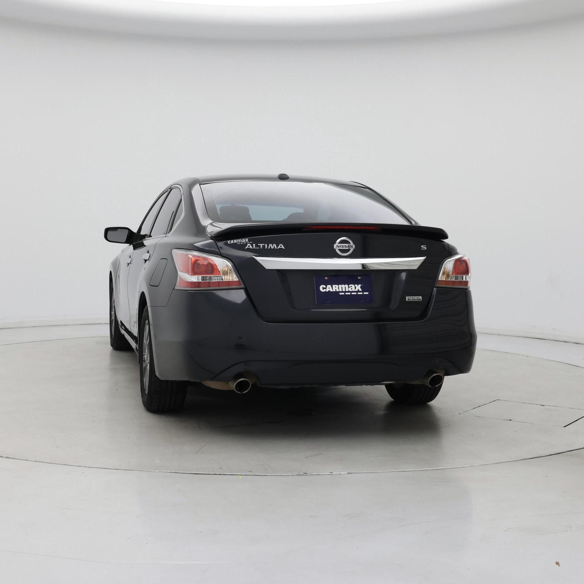 Thumbnail: 2015 Nissan Altima - 6