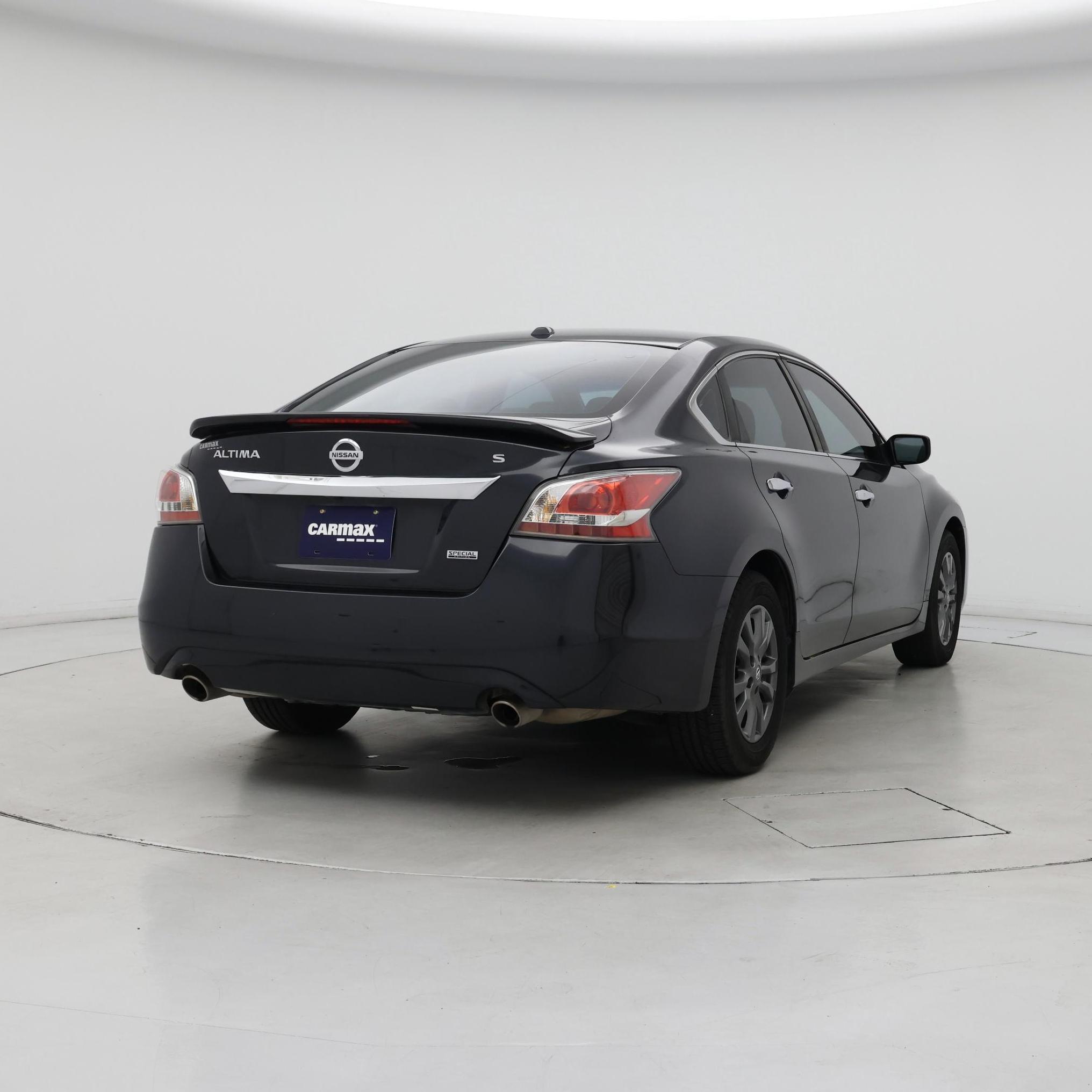Thumbnail: 2015 Nissan Altima - 8