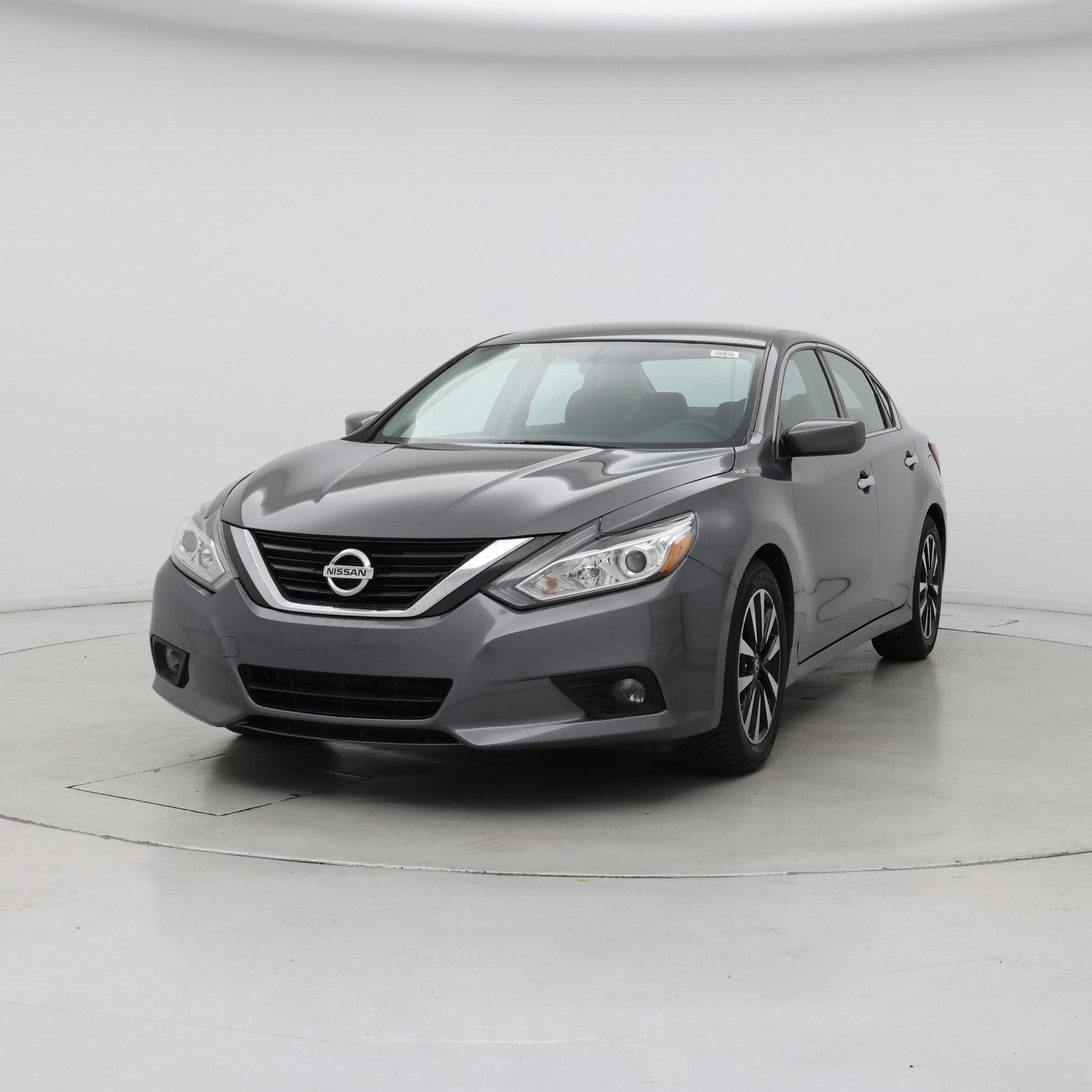 Thumbnail: 2018 Nissan Altima - 4