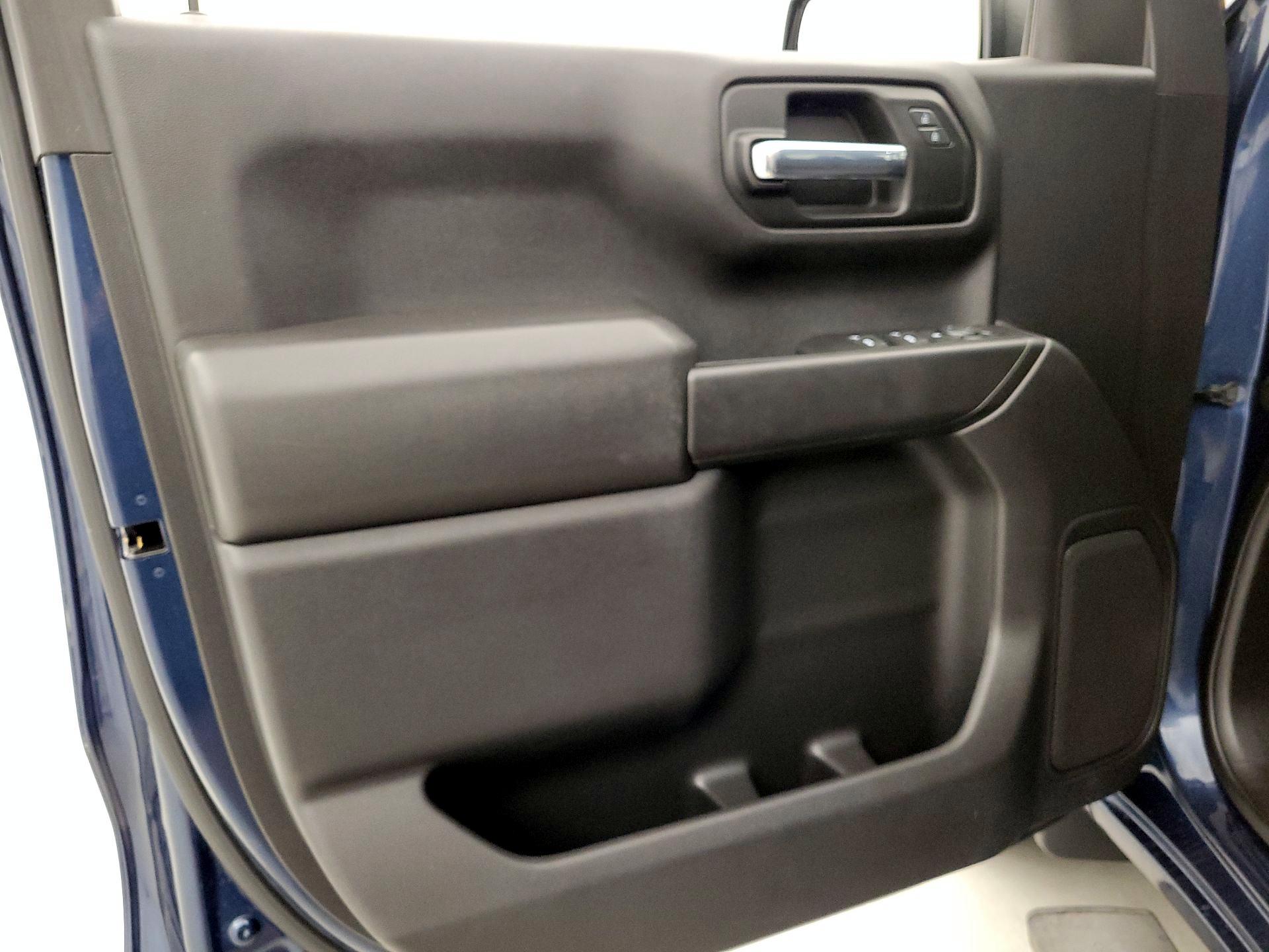 Thumbnail: 2022 Chevrolet Silverado 1500 - 12