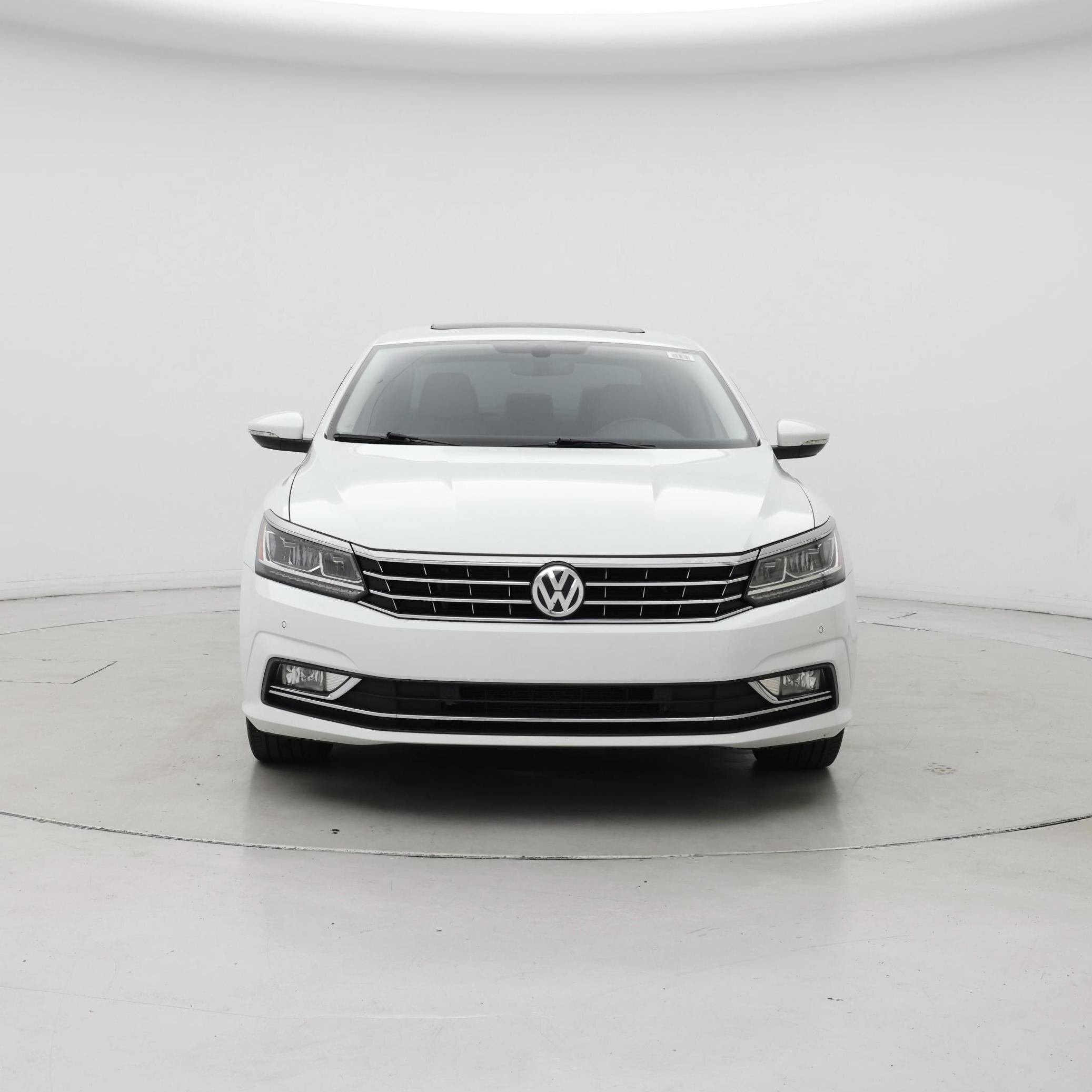 Thumbnail: 2018 Volkswagen Passat - 5