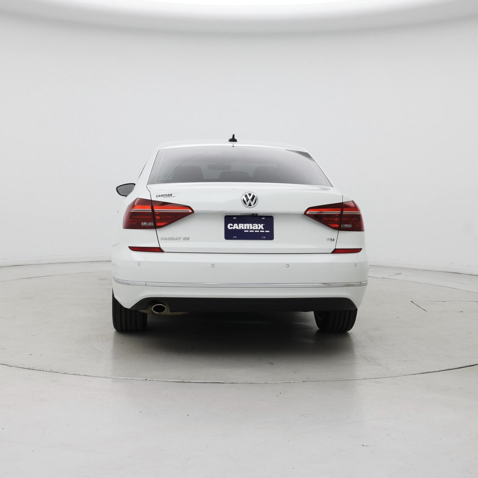 Thumbnail: 2018 Volkswagen Passat - 6