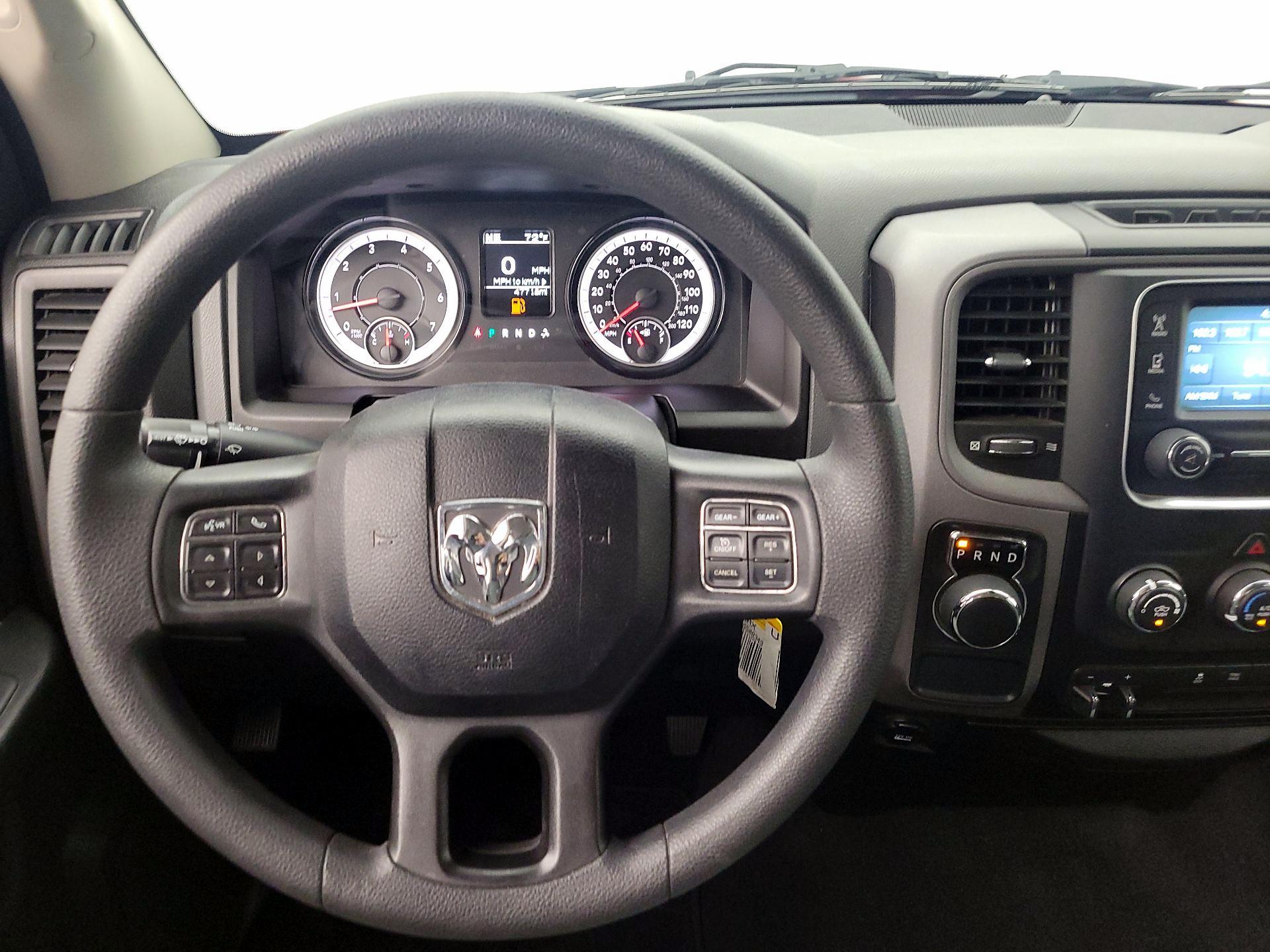 Thumbnail: 2019 RAM 1500 Classic - 10