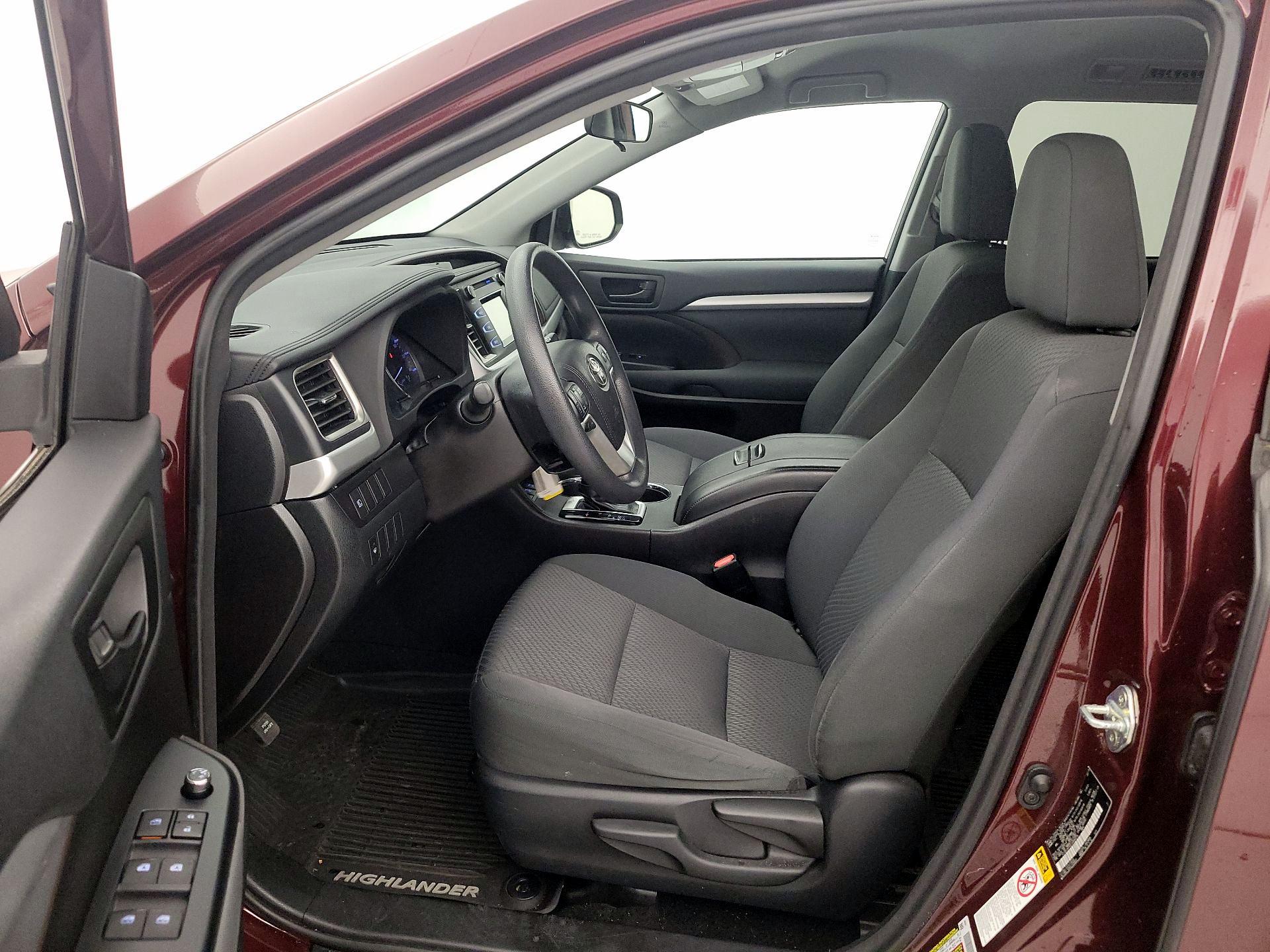 Thumbnail: 2018 Toyota Highlander - 11
