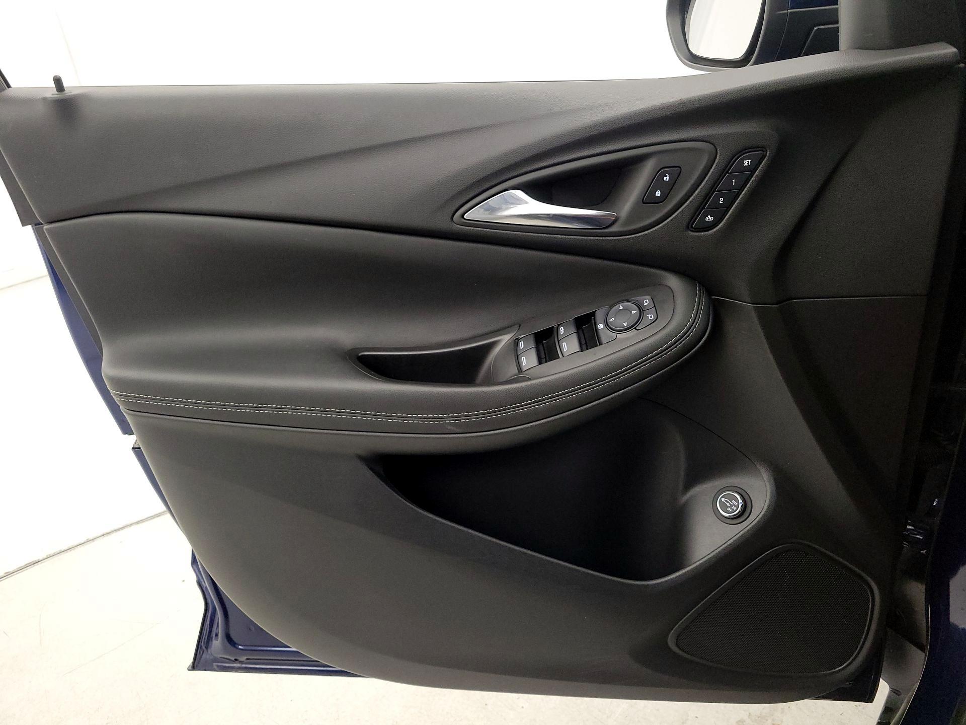 Thumbnail: 2023 Buick Encore GX - 12