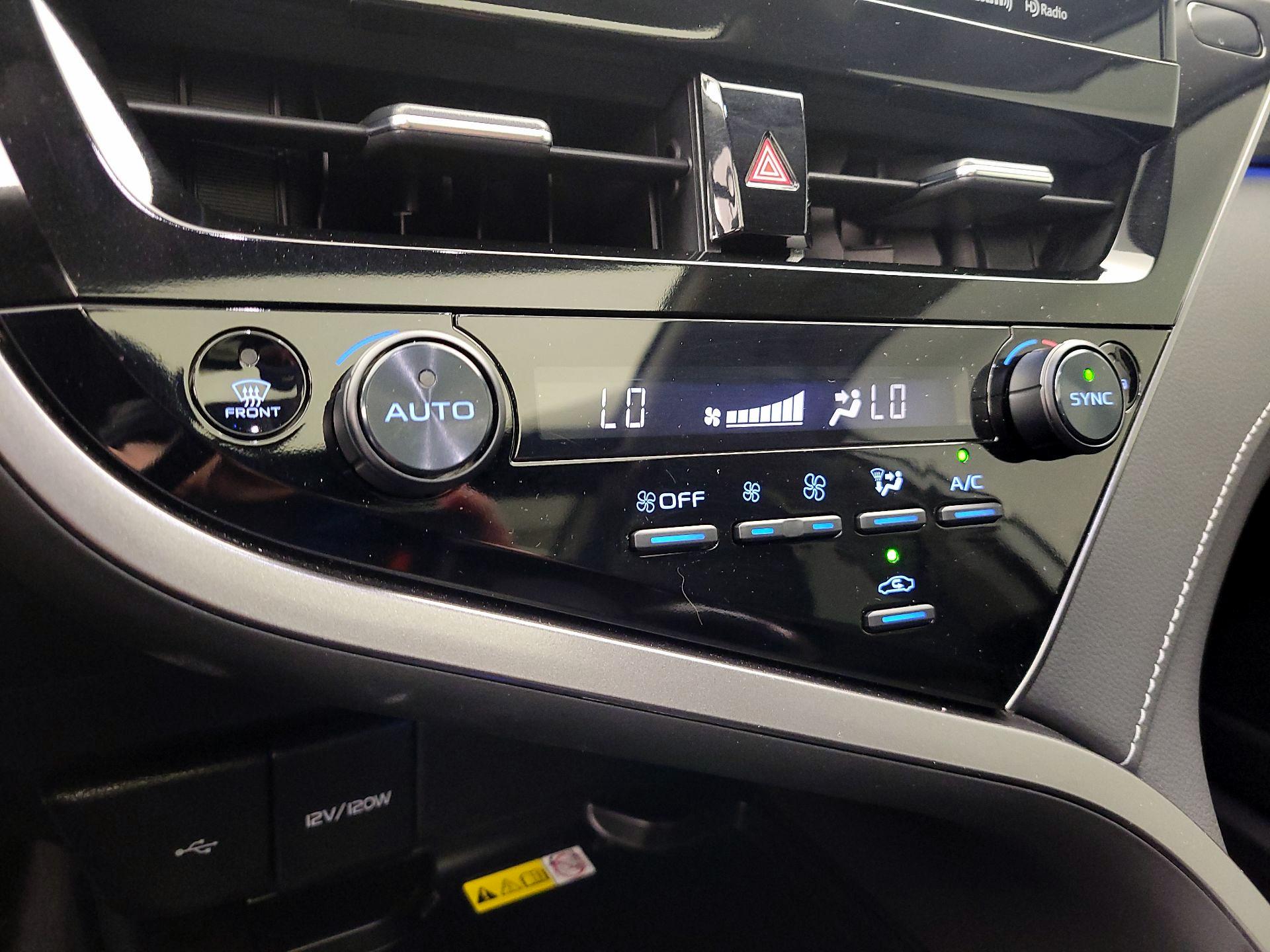 Thumbnail: 2024 Toyota Camry - 17
