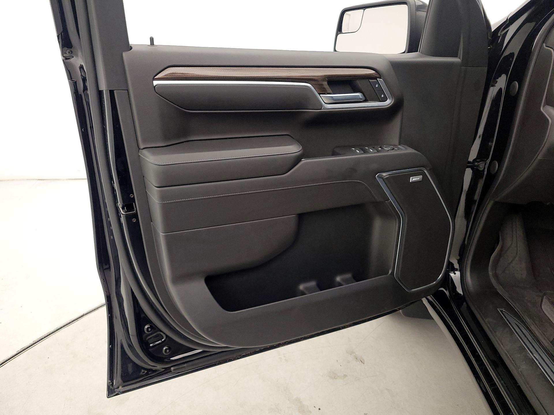 Thumbnail: 2022 Chevrolet Silverado 1500 - 12