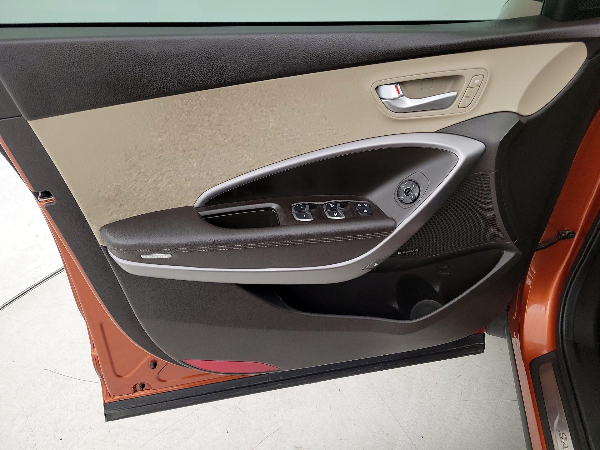 Thumbnail: 2016 Hyundai Santa Fe - 12