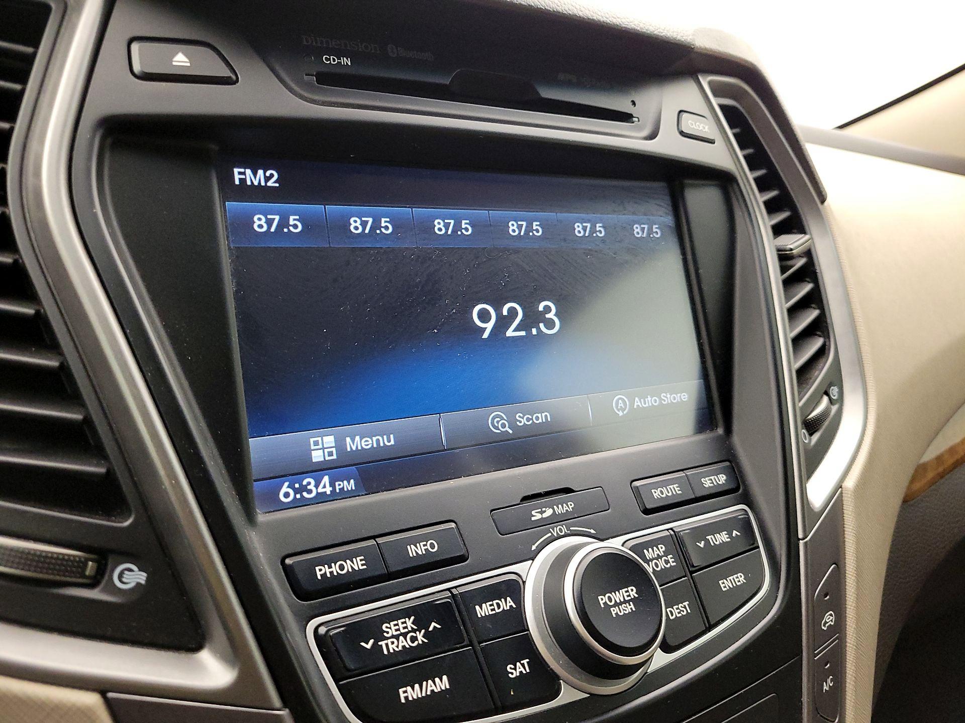 Thumbnail: 2016 Hyundai Santa Fe - 16