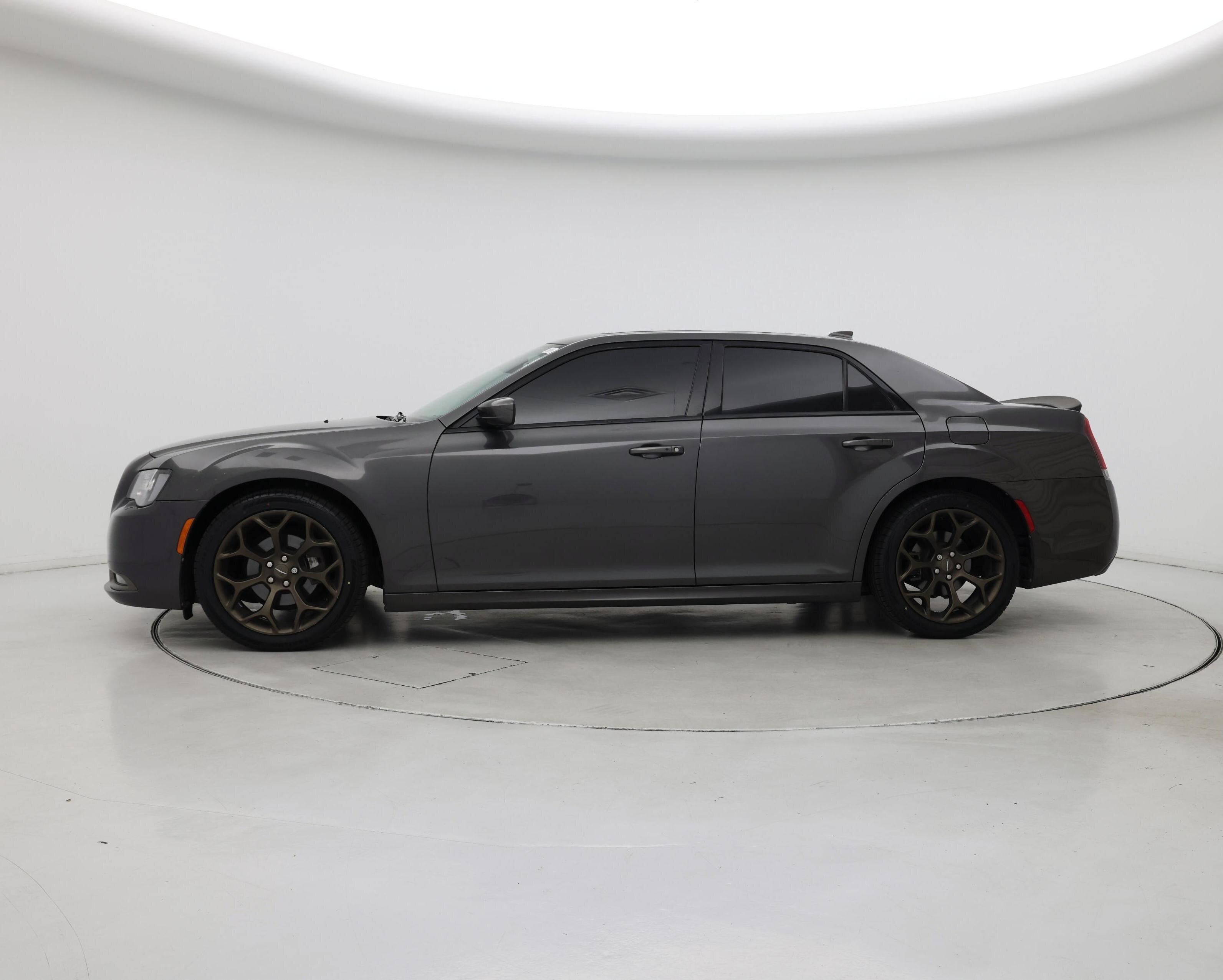 Thumbnail: 2019 Chrysler 300 - 3