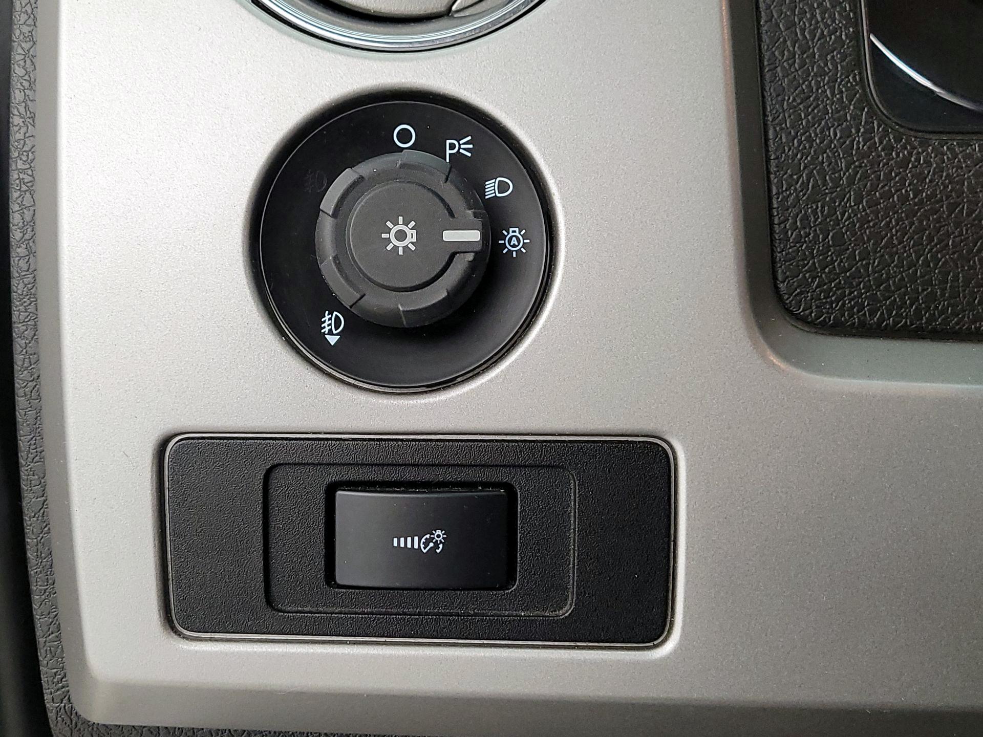 Thumbnail: 2014 Ford F-150 - 13