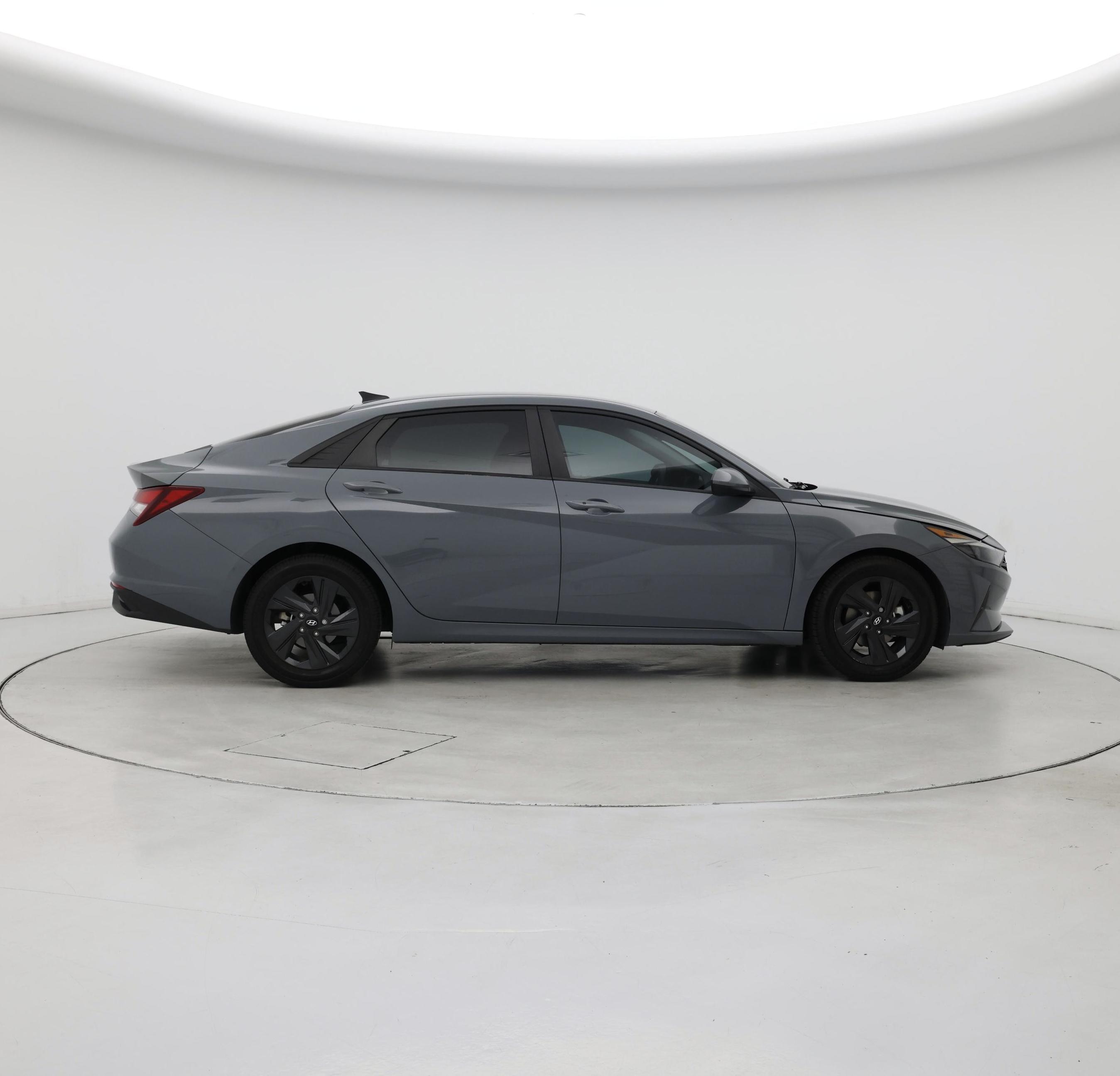 Thumbnail: 2022 Hyundai Elantra - 7
