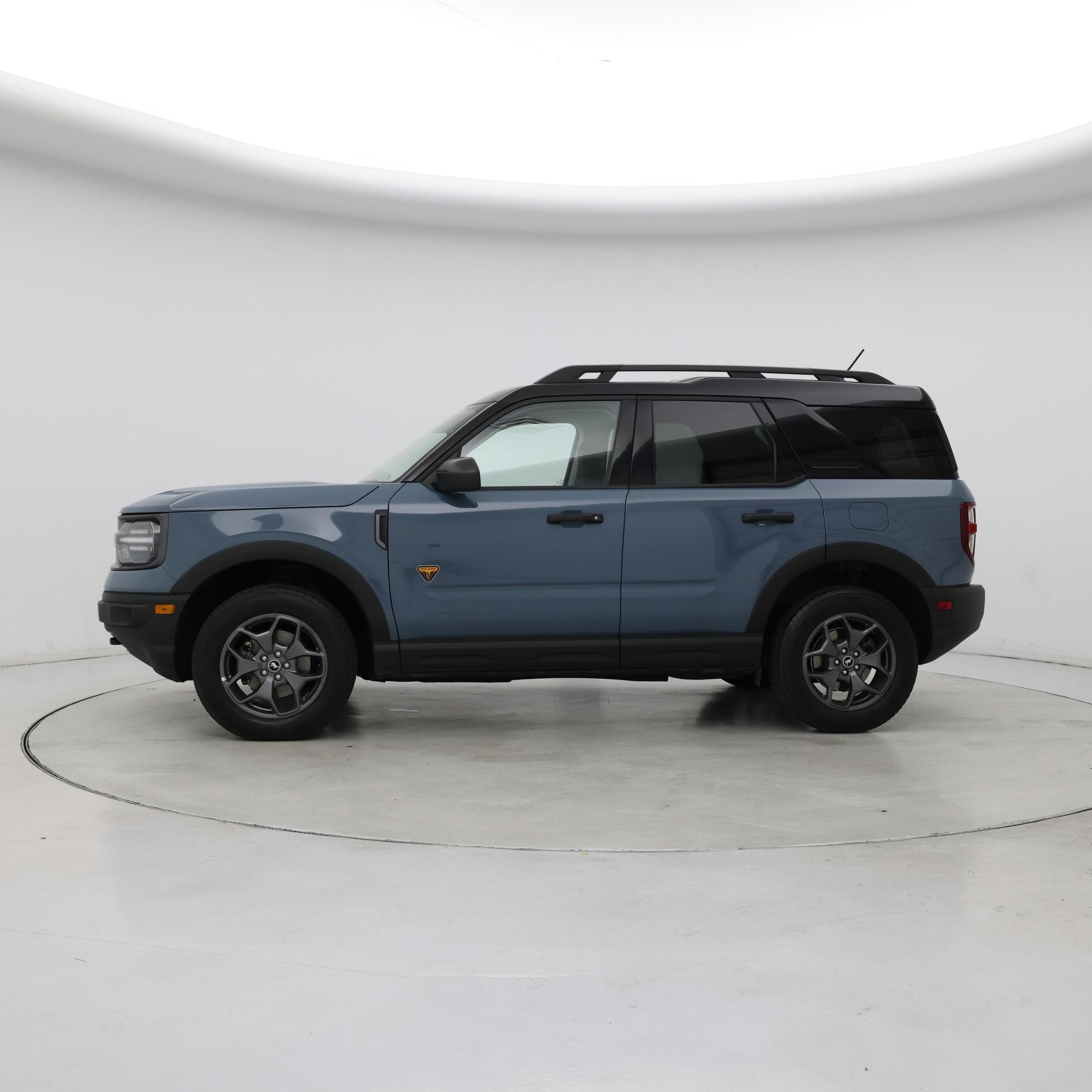 Thumbnail: 2021 Ford Bronco Sport - 3