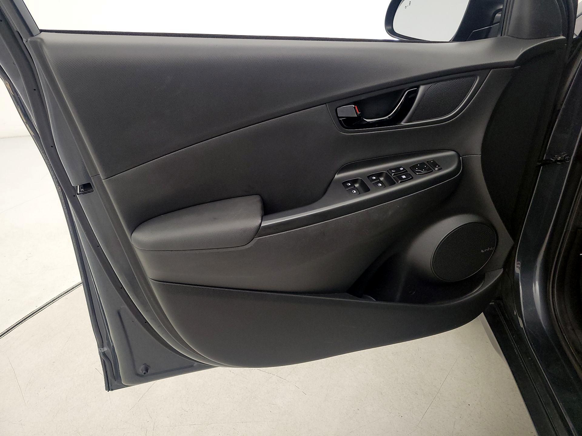 Thumbnail: 2018 Hyundai Kona - 12