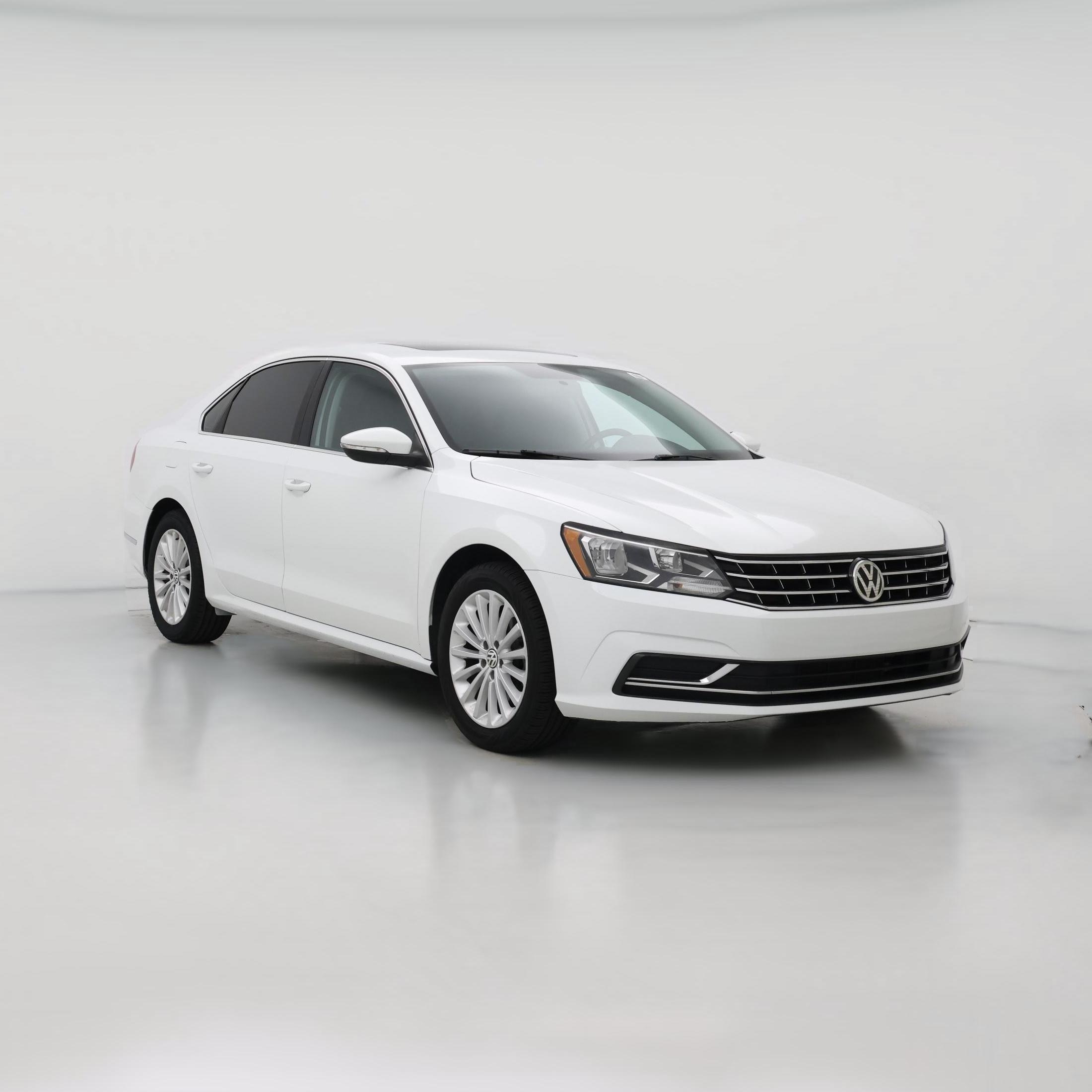Thumbnail: 2017 Volkswagen Passat - 1